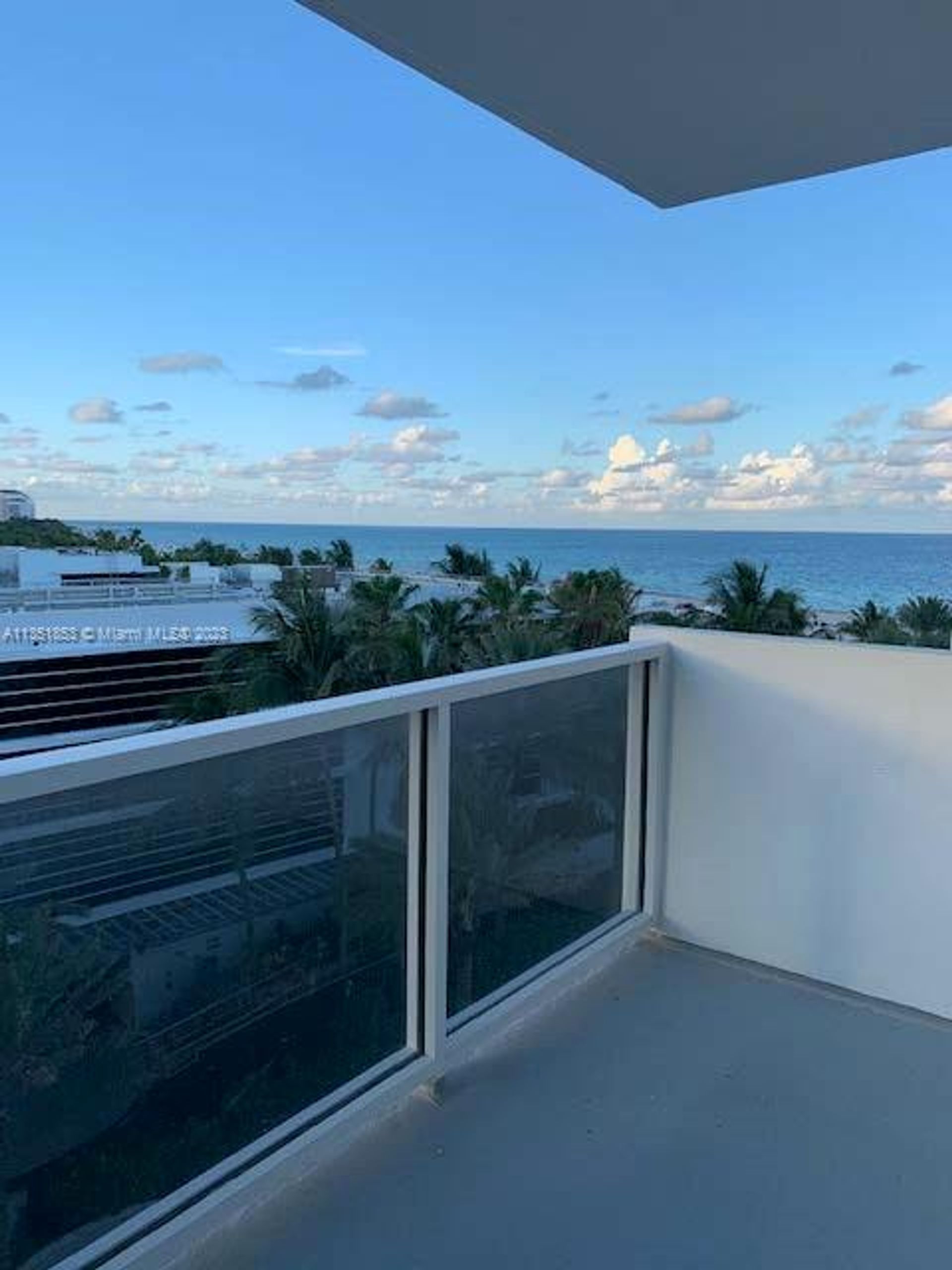 House in Miami Beach, Florida 11621787