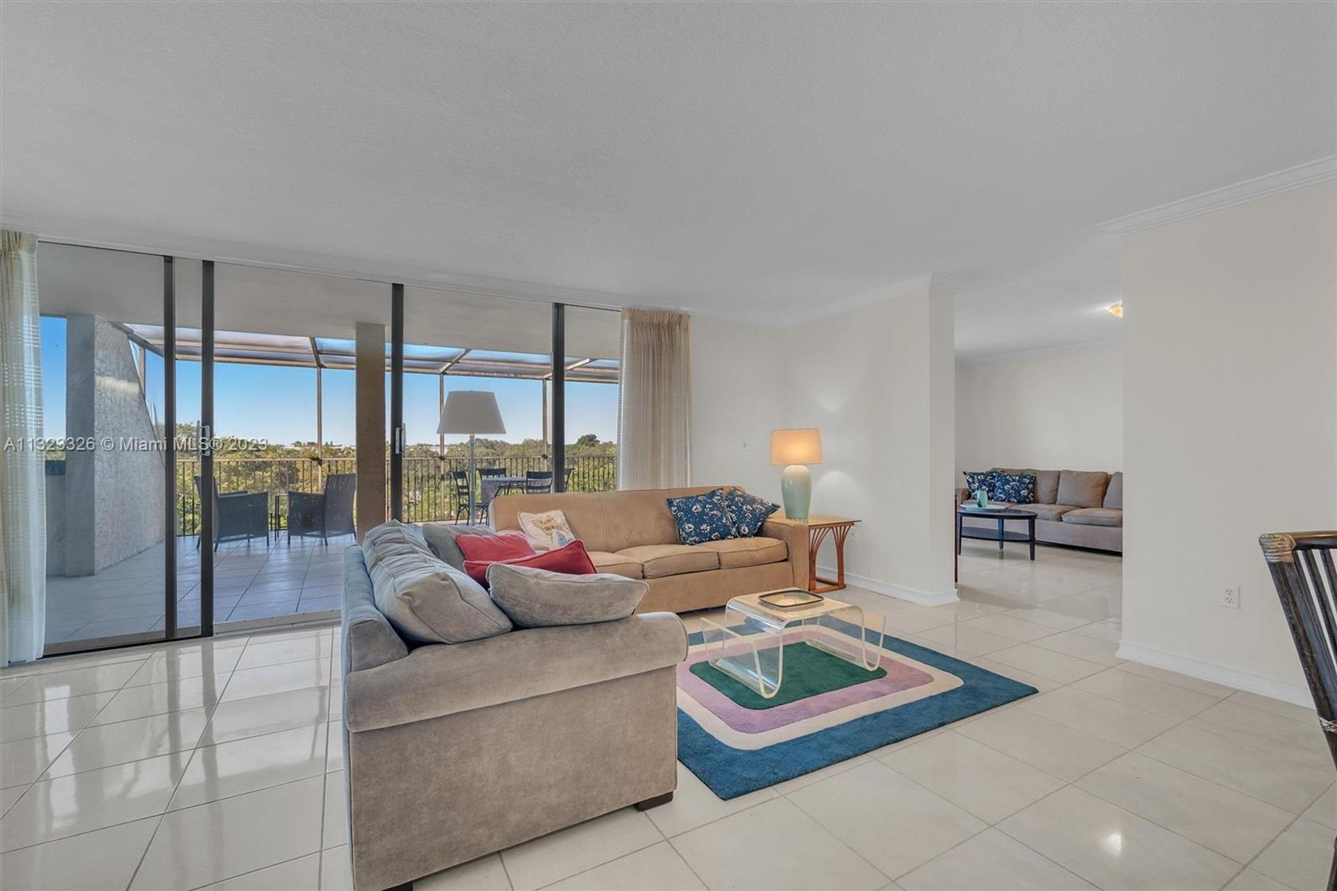 Condominium in Hollywood, Florida 11621833