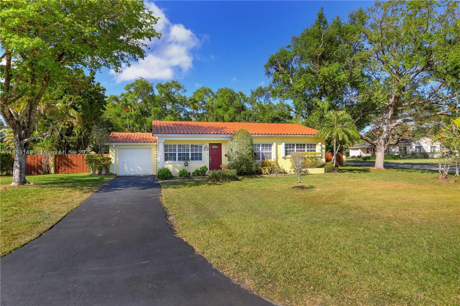 жилой дом в Glenvar Heights, Florida 11621851