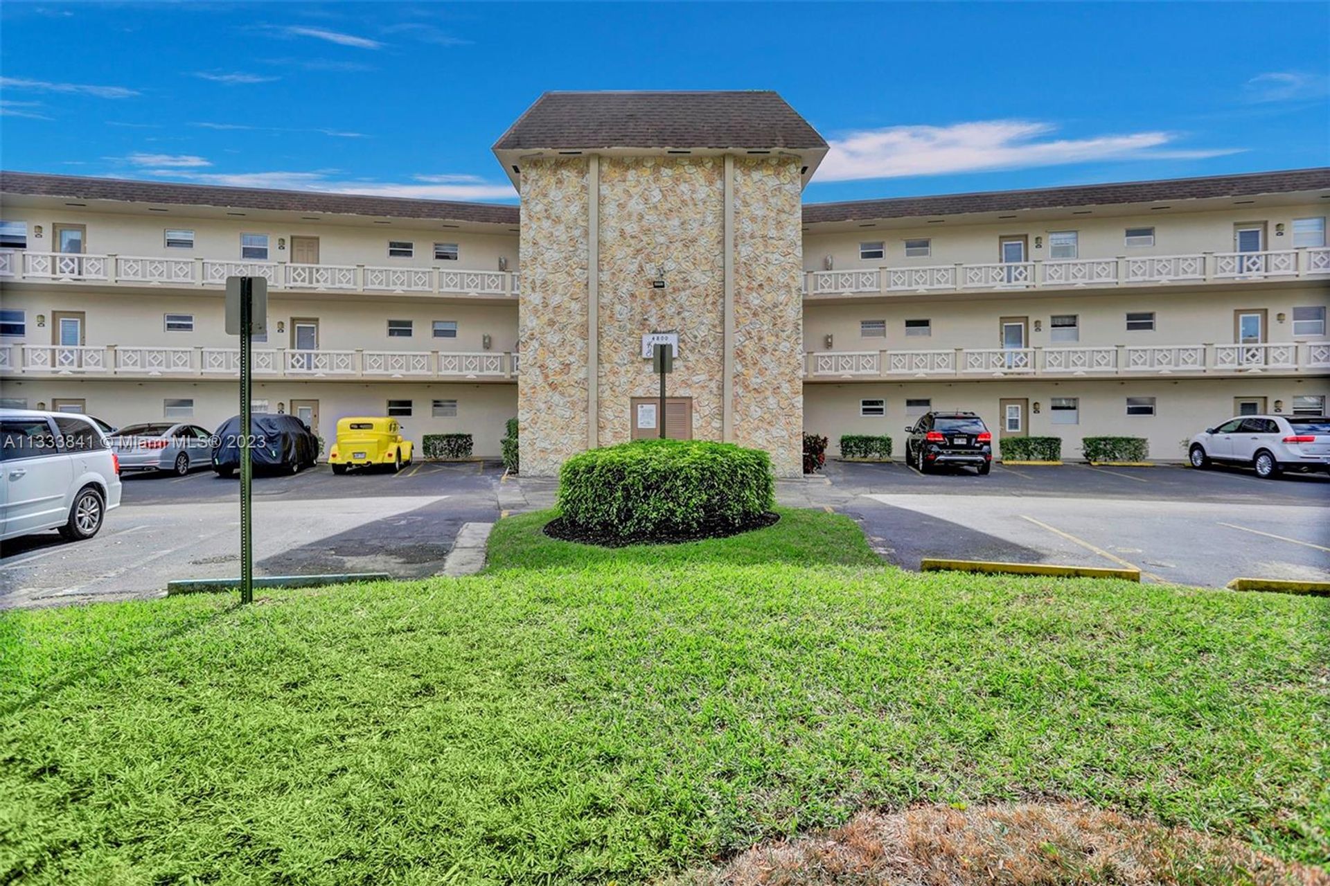 Residenziale nel Lauderdale Lakes, Florida 11621864