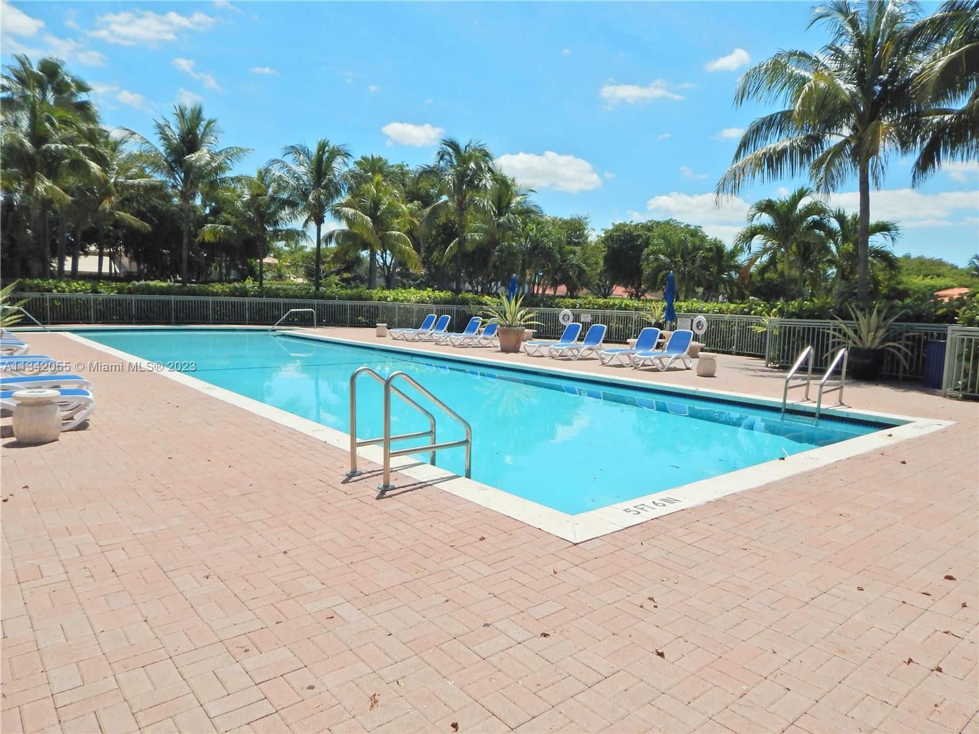 Condominium dans Doral, Florida 11621869