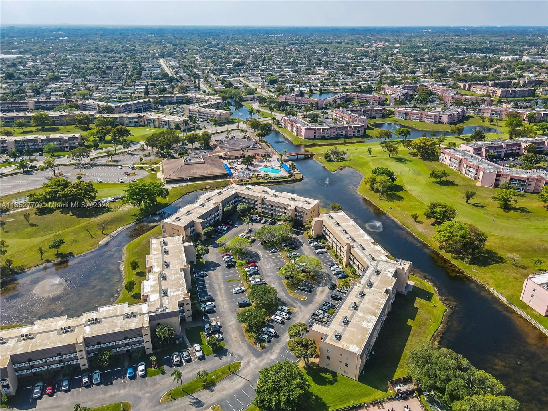 Condominium in Sunrise, Florida 11621874