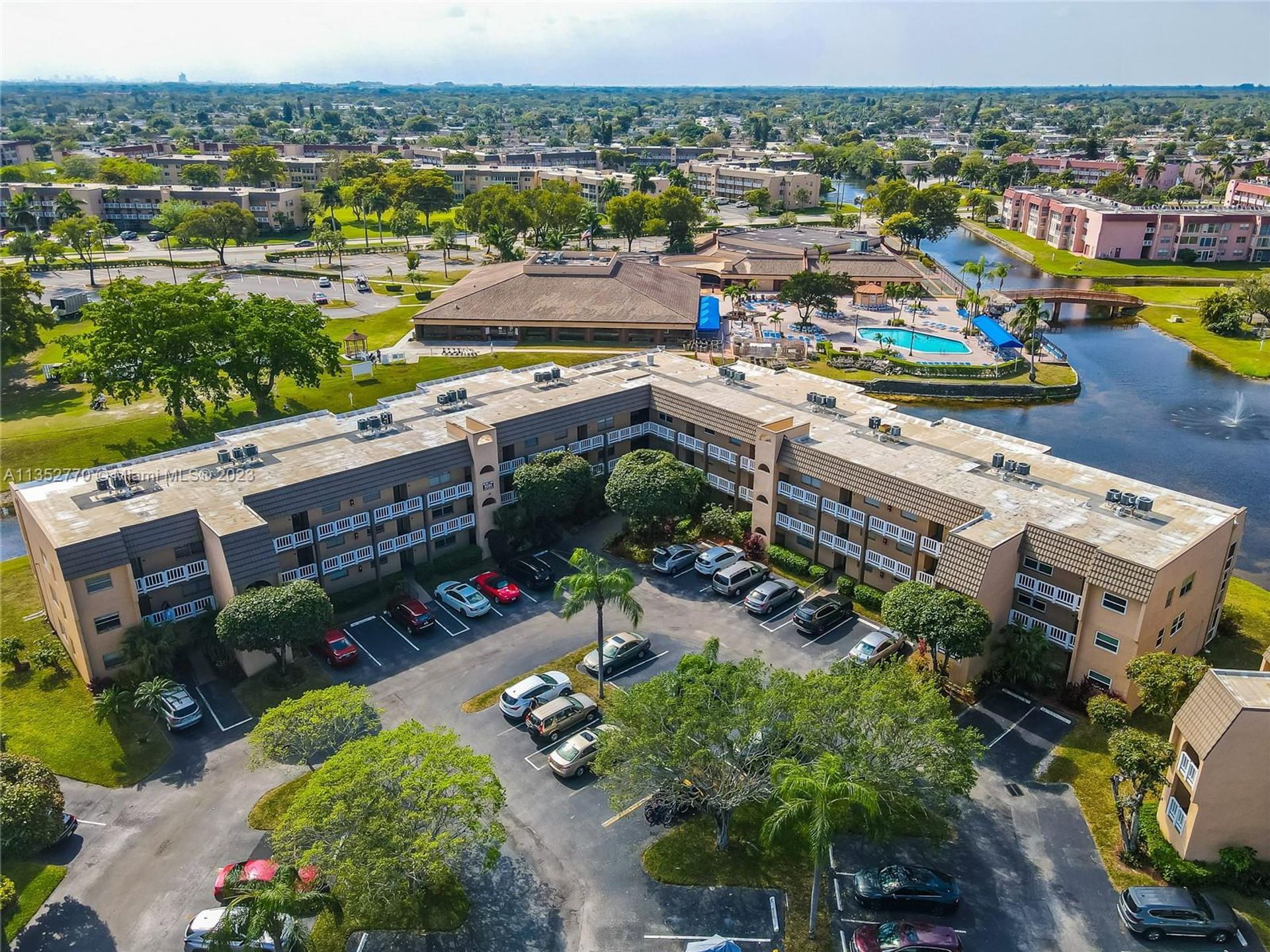 Condominium dans Lever du soleil, Floride 11621874