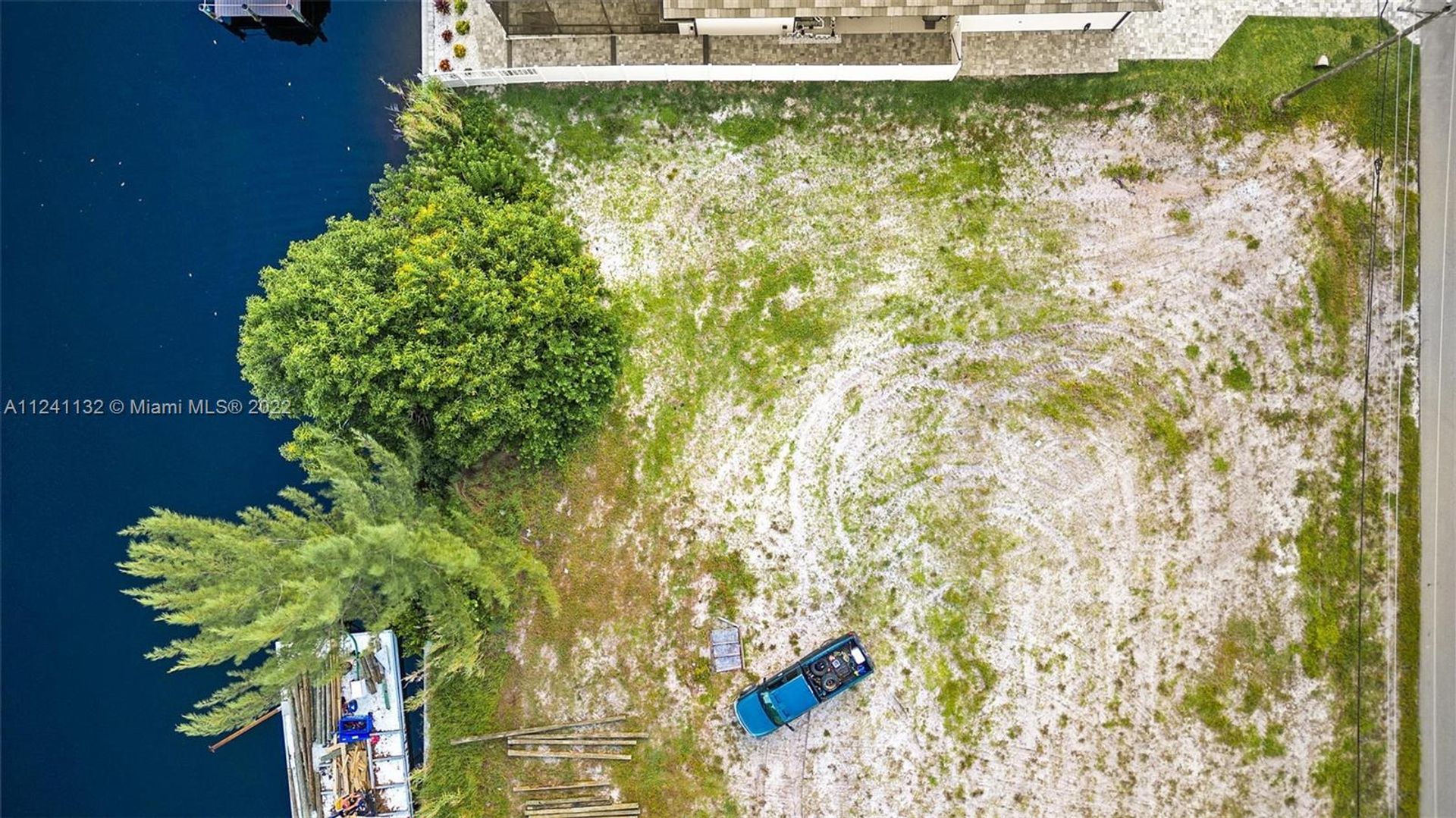 土地 在 Cape Coral, Florida 11621881