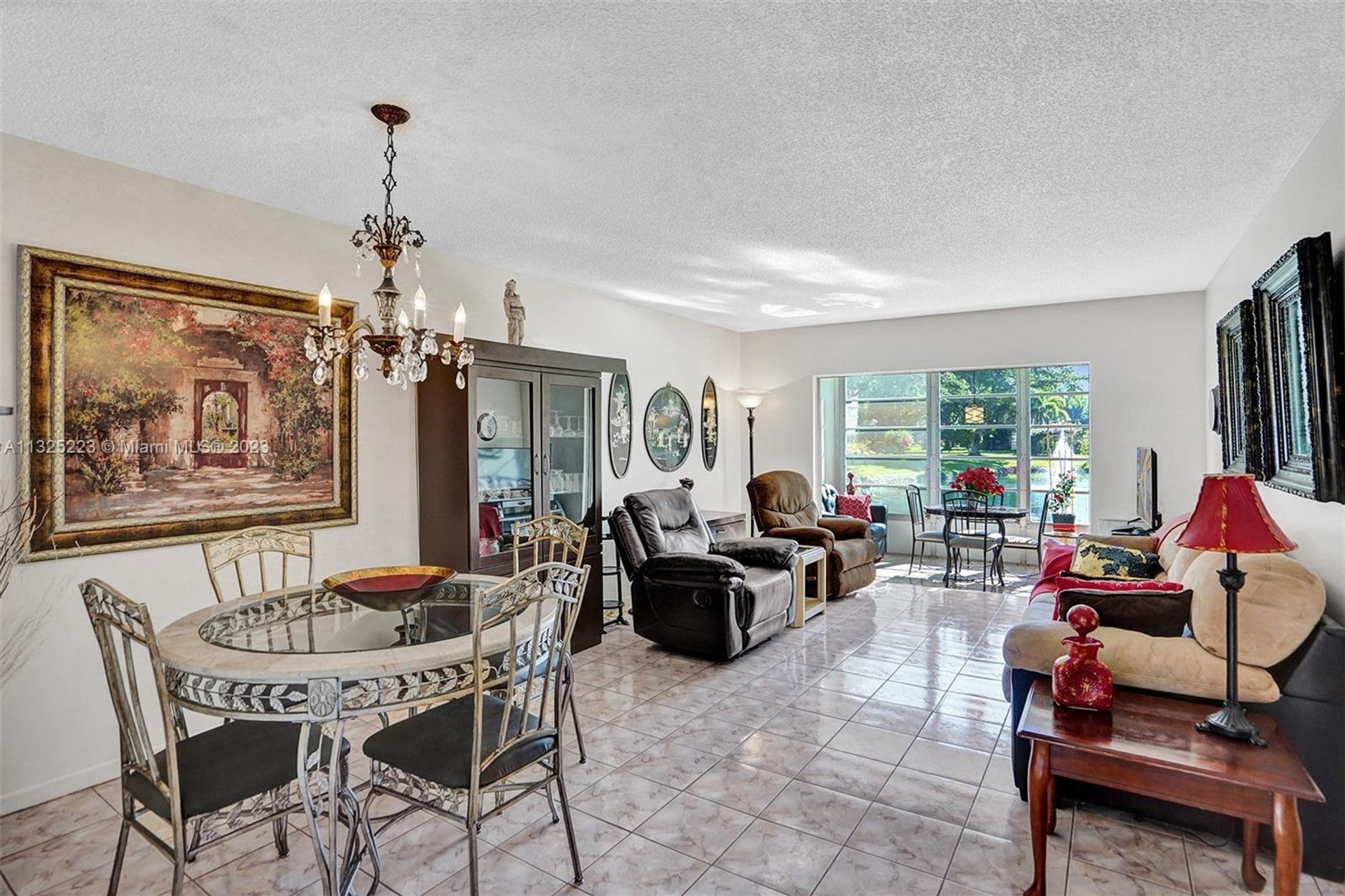 Condominium in Lauderdale Lakes, Florida 11621894