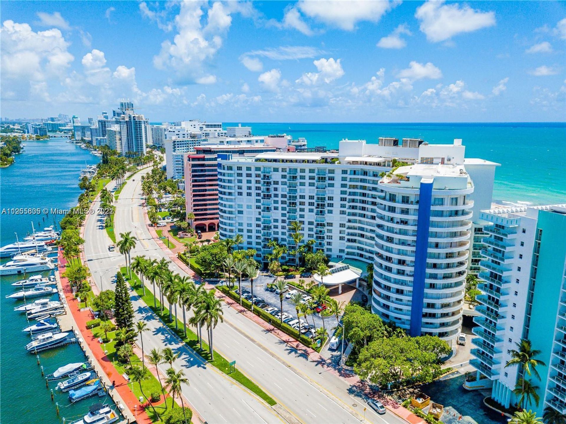 Rumah di pantai Miami, Florida 11621904