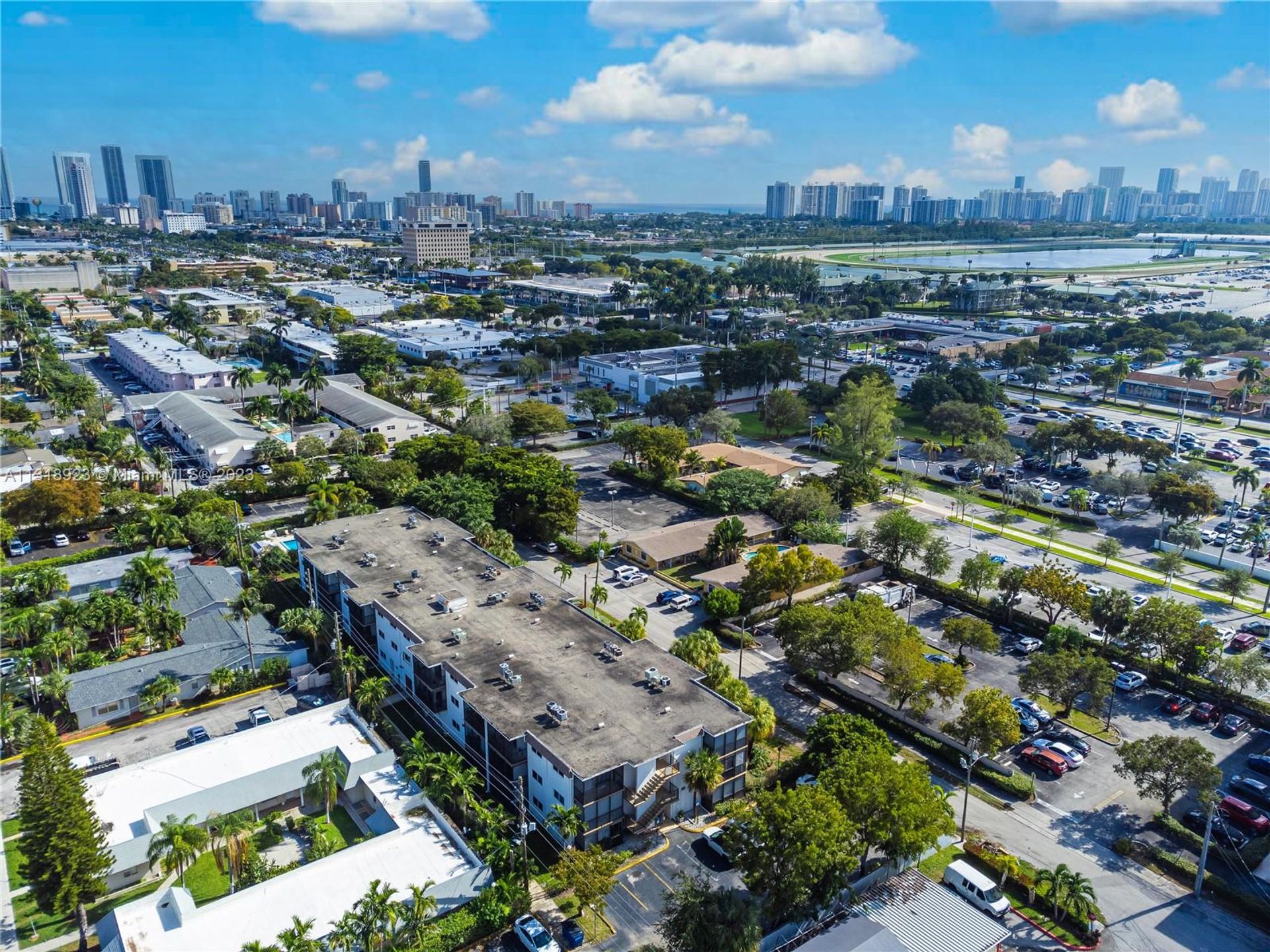 Квартира в Hallandale Beach, Florida 11621928