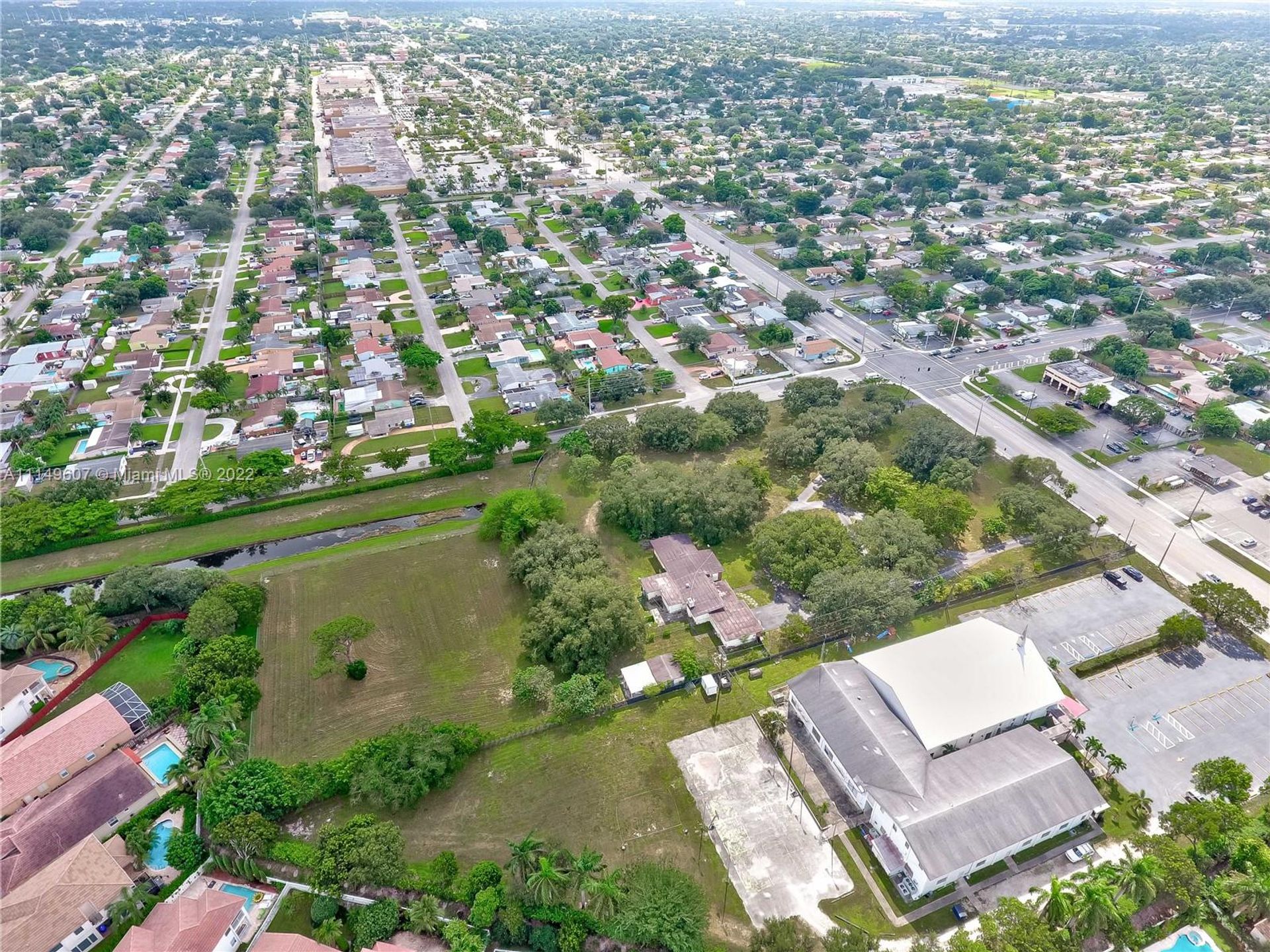 土地 在 Pembroke Pines, Florida 11621943