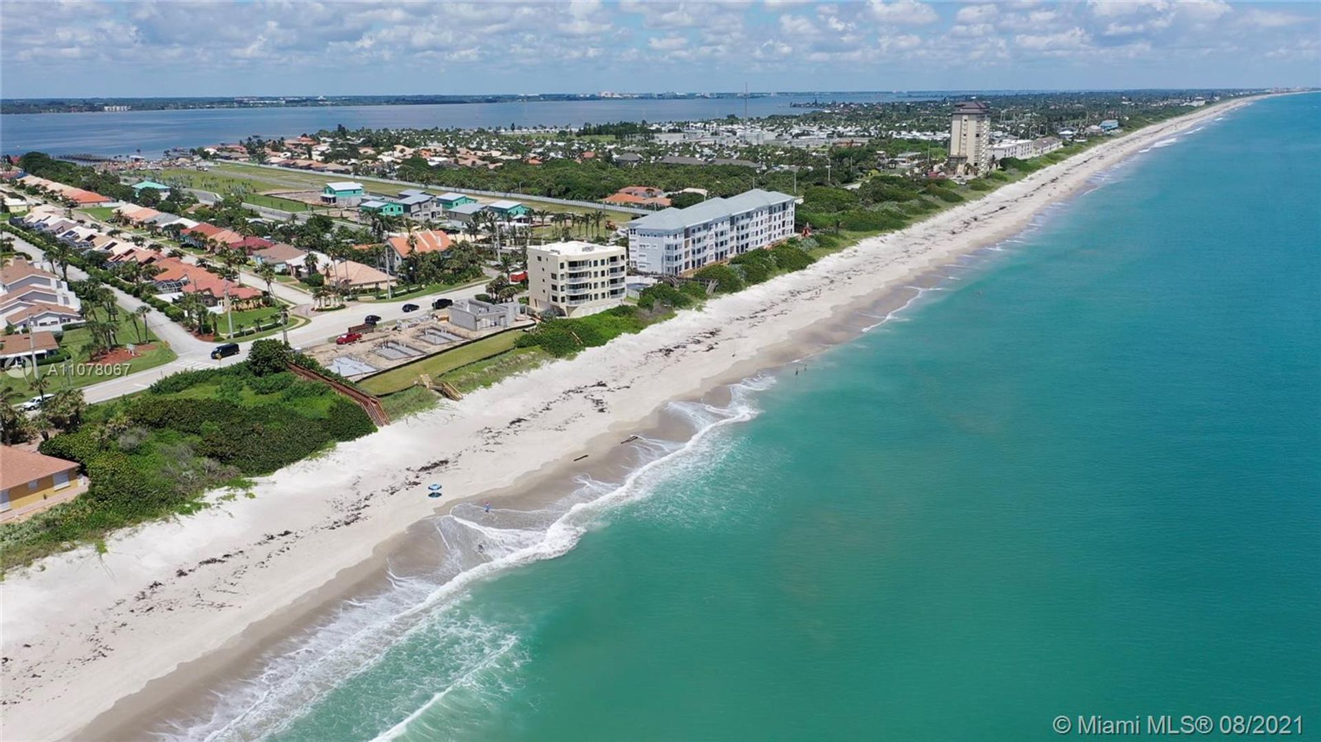 Kondominium di Melbourne Beach, Florida 11621970