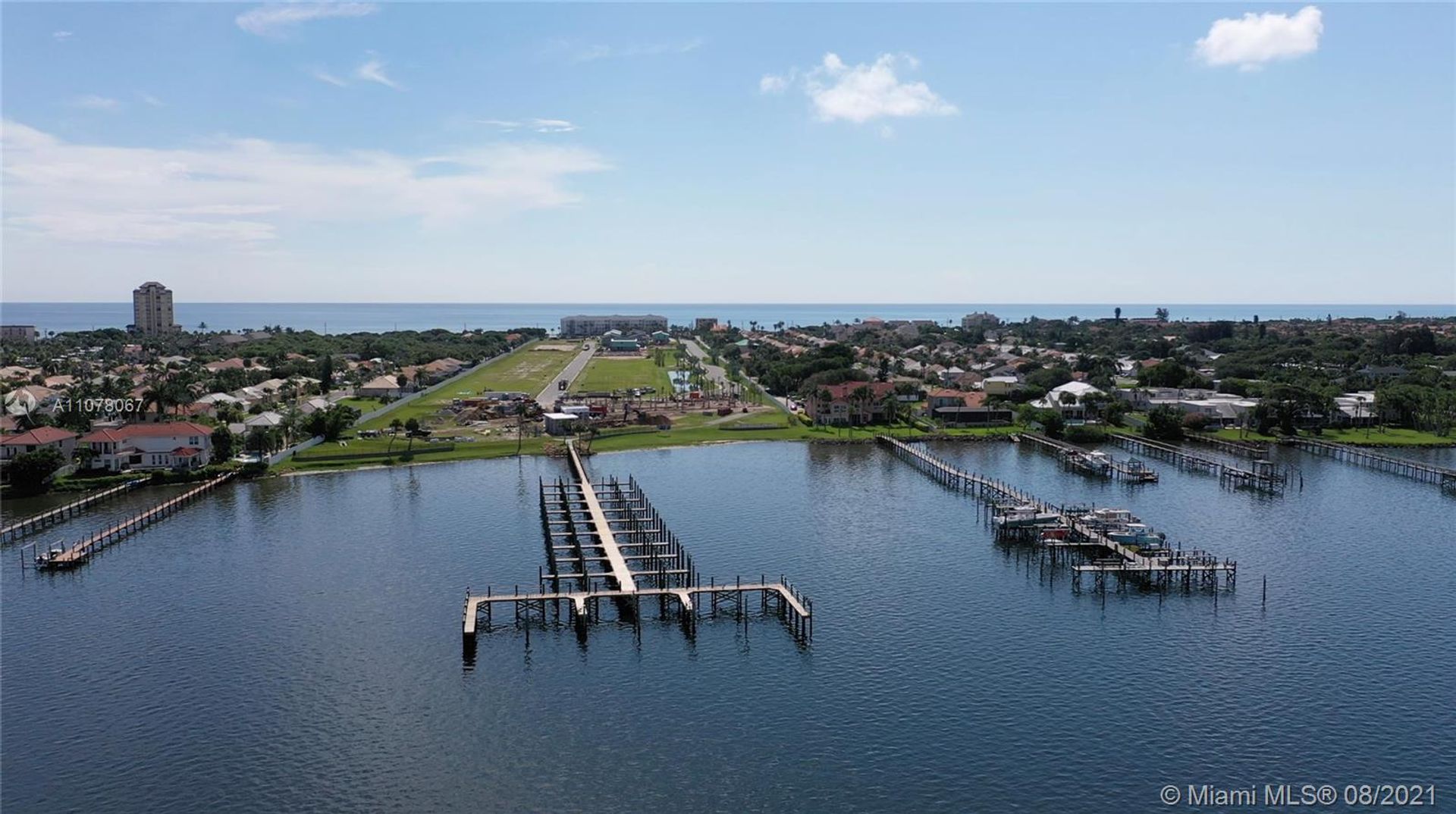 Condominium in Melbourne Beach, Florida 11621970