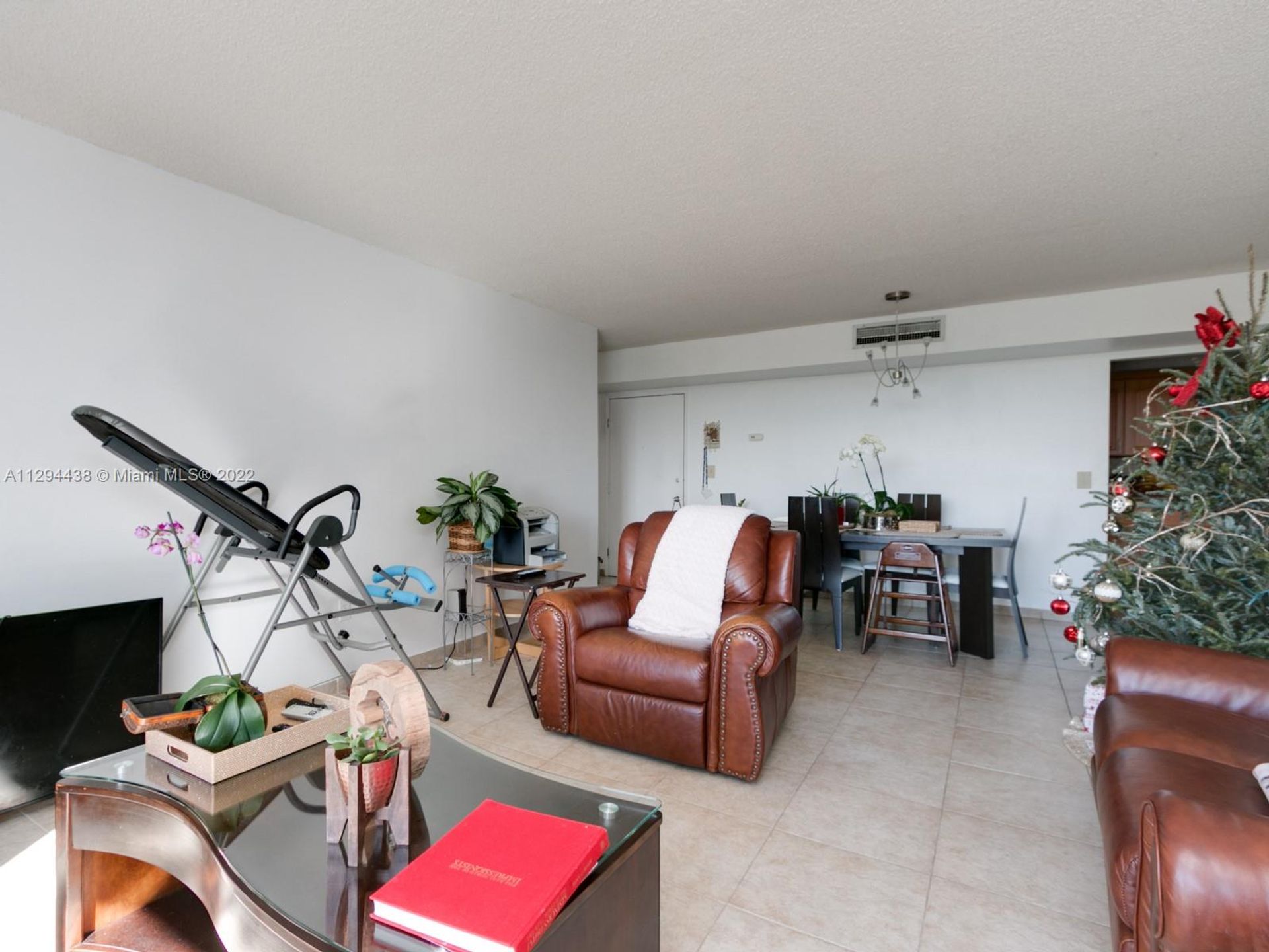 Condominio en North Miami Beach, Florida 11622081