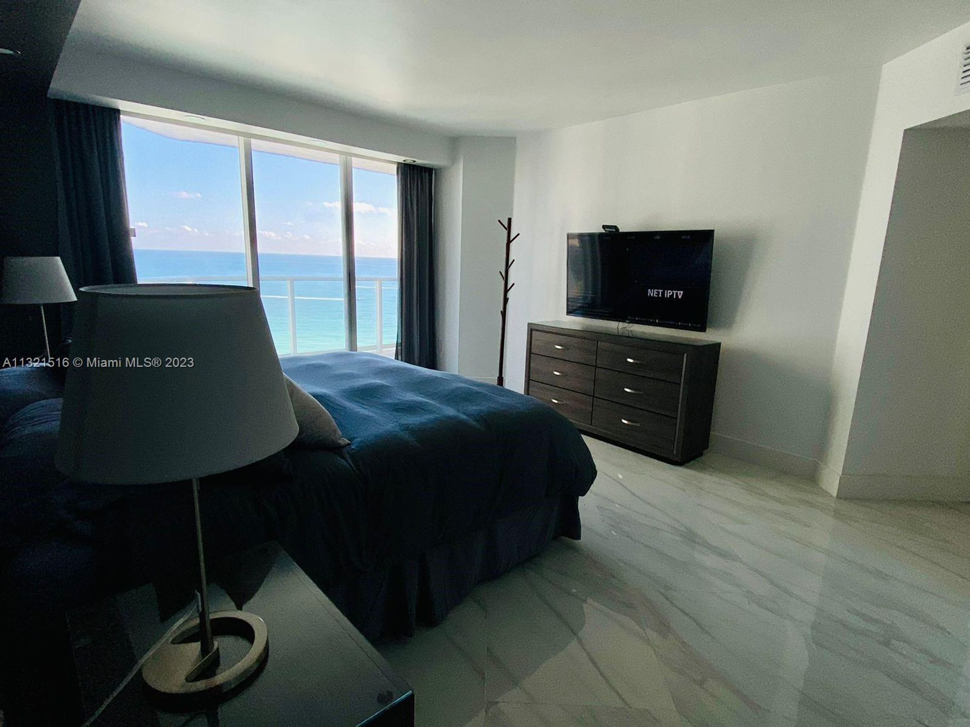 Hus i Sunny Isles Beach, Florida 11622086