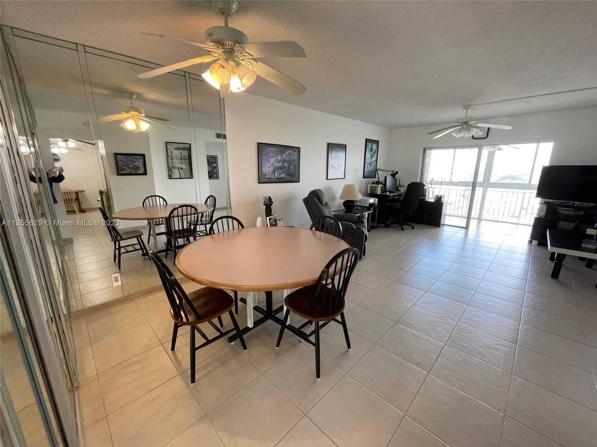 Condominio en Parque Pembroke, Florida 11622124