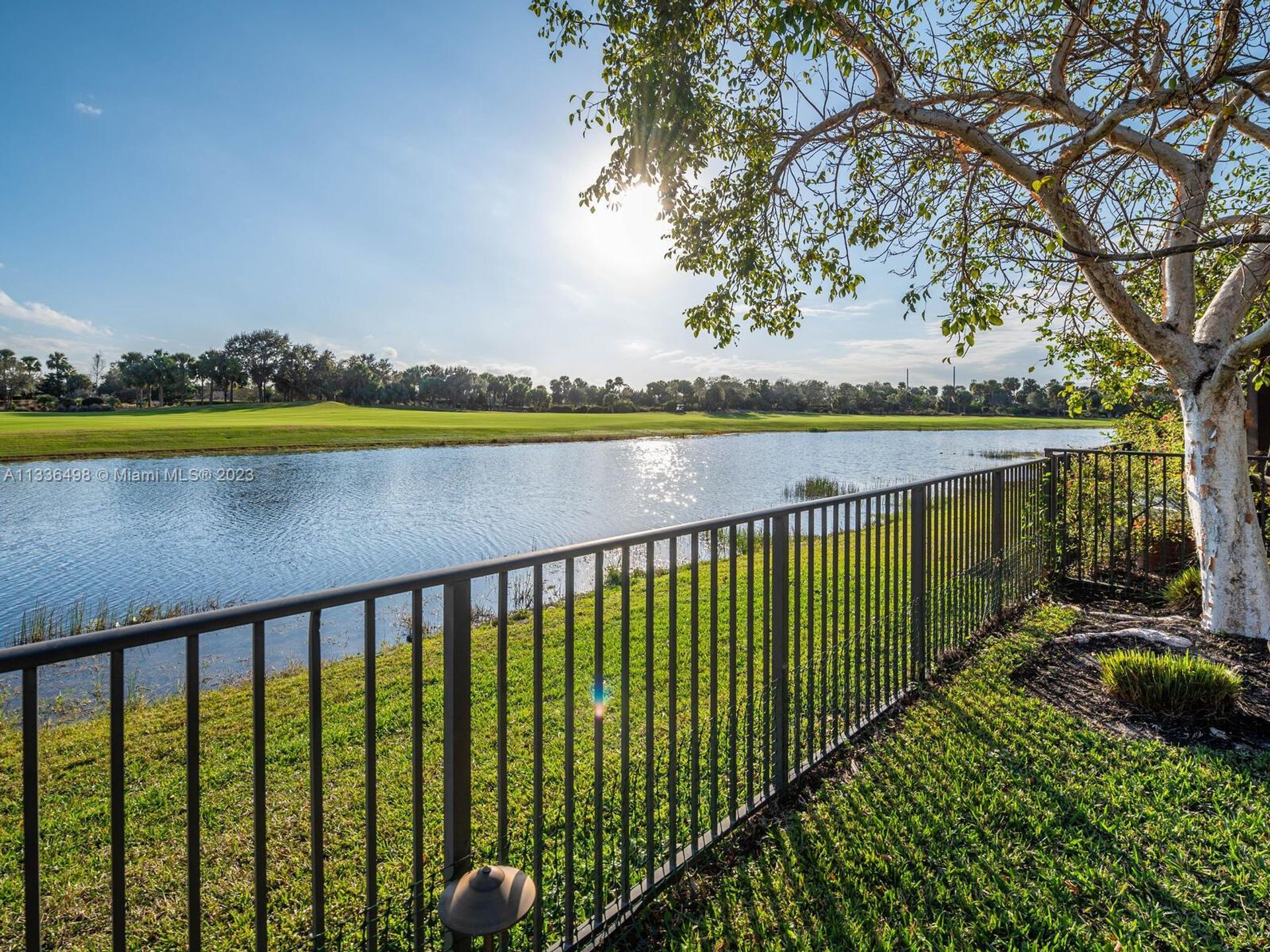 بيت في Parkland, Florida 11622127