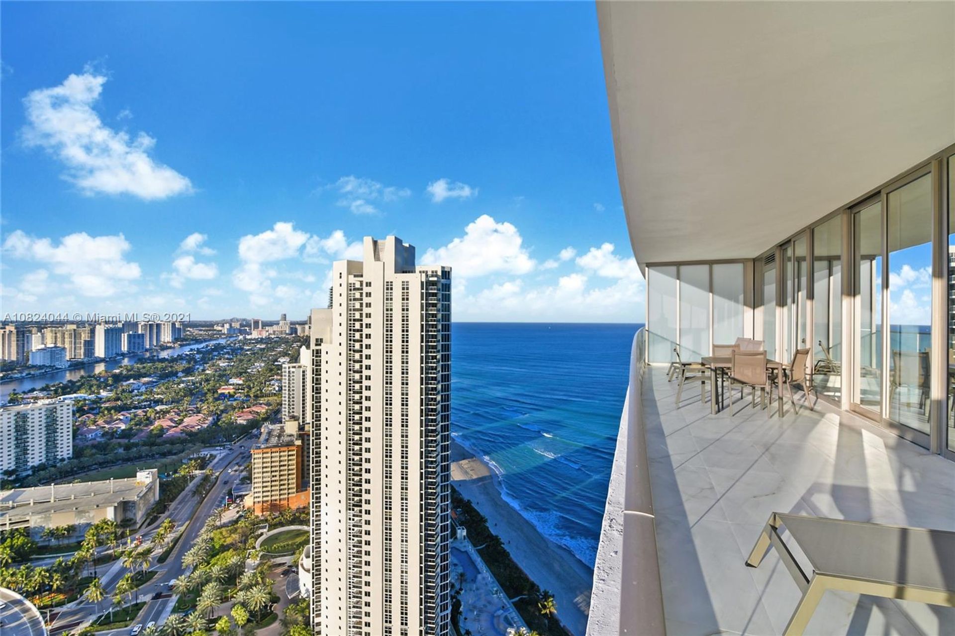 Condominium dans Sunny Isles Beach, Florida 11622138