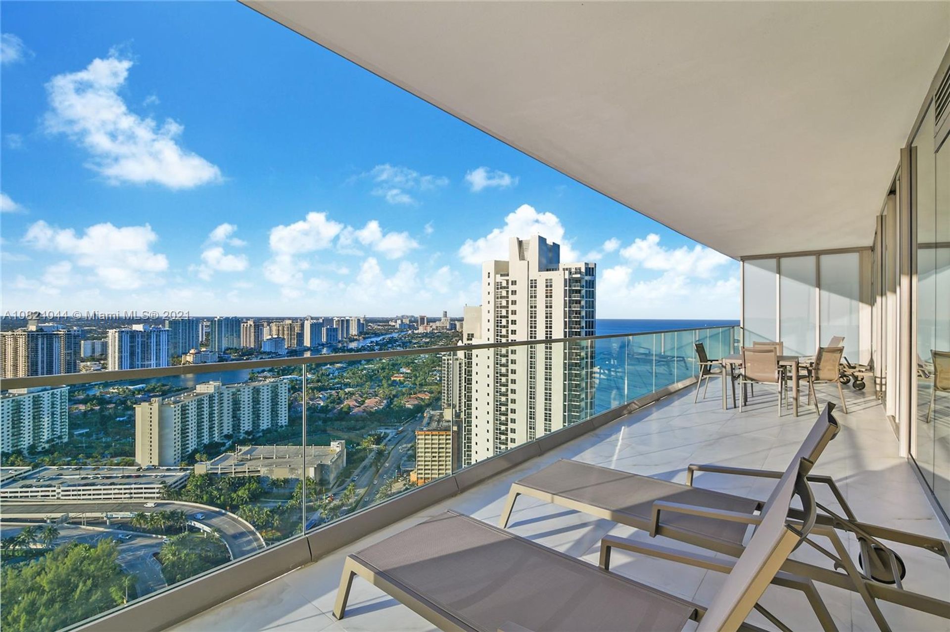 Condominium dans Sunny Isles Beach, Florida 11622138