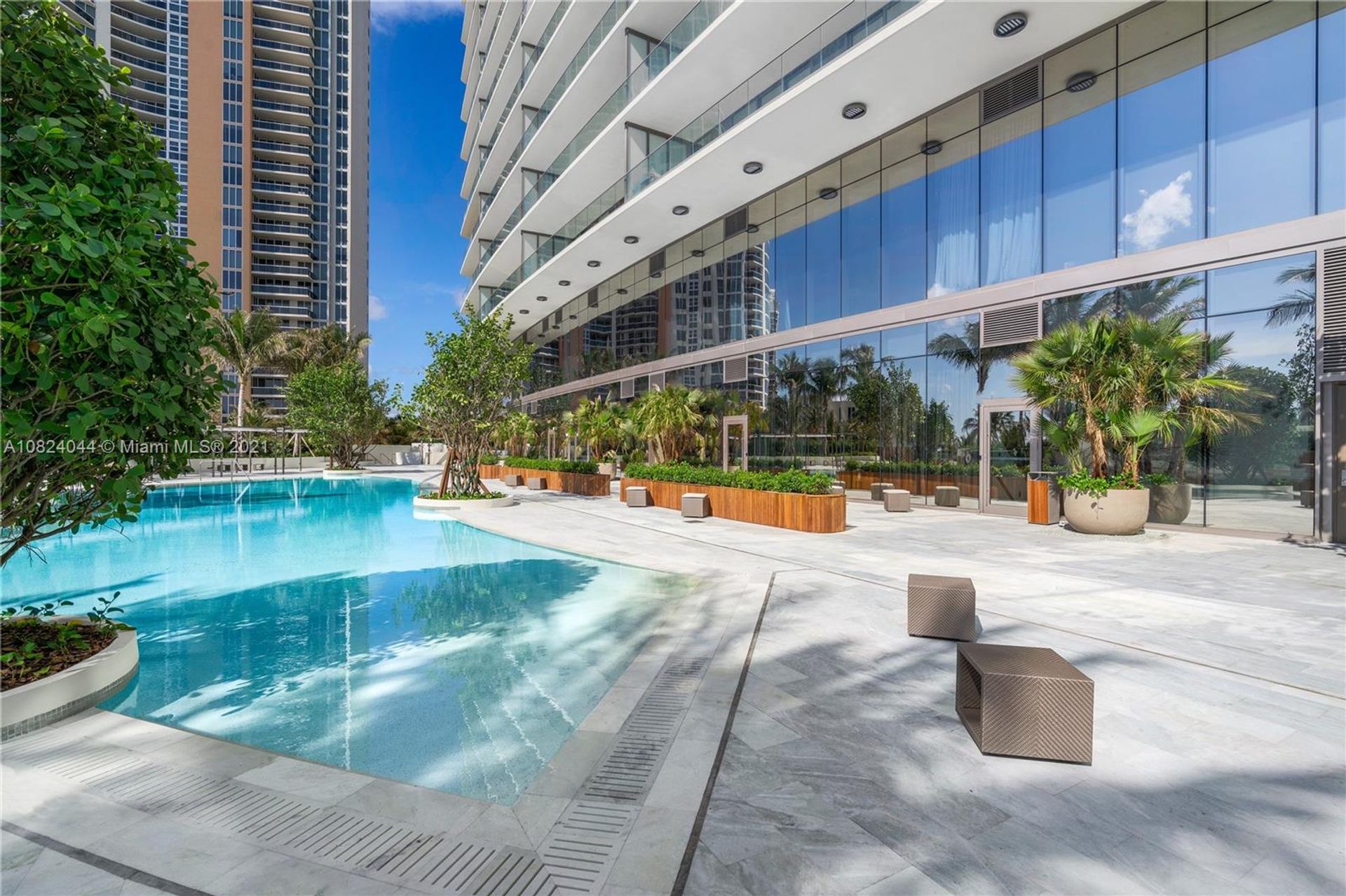 Kondominium dalam Sunny Isles Beach, Florida 11622138