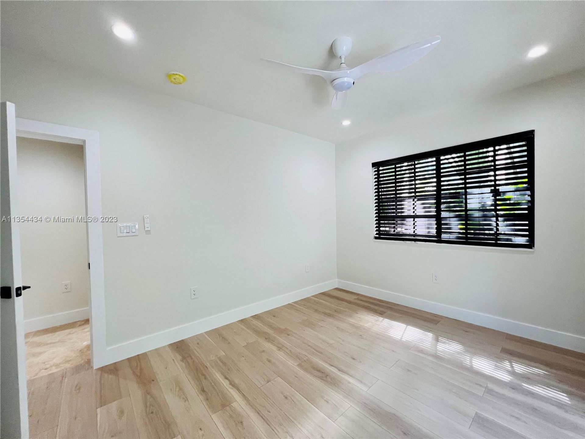 Rumah di Miami Beach, Florida 11622151