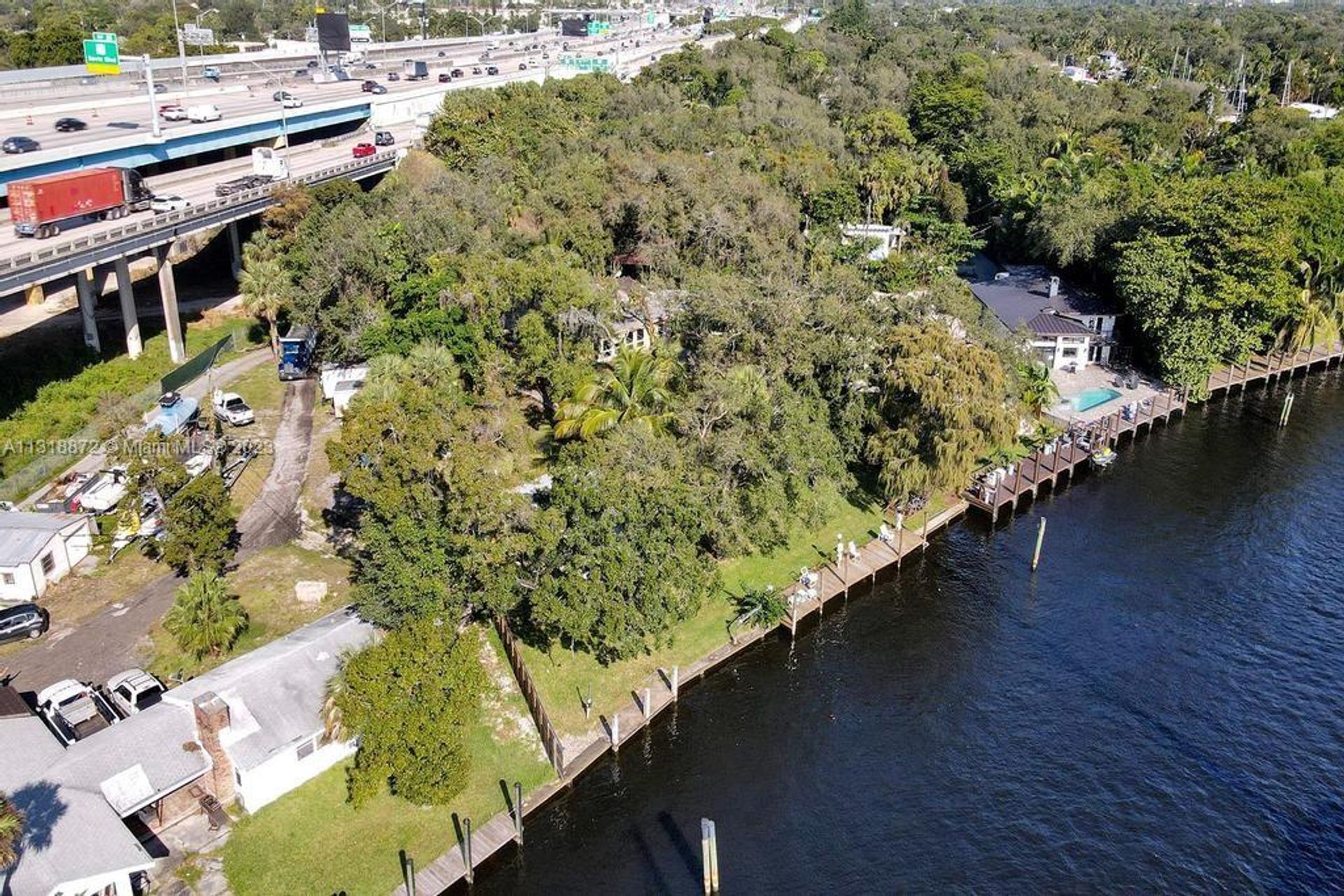 rumah dalam Fort Lauderdale, Florida 11622192