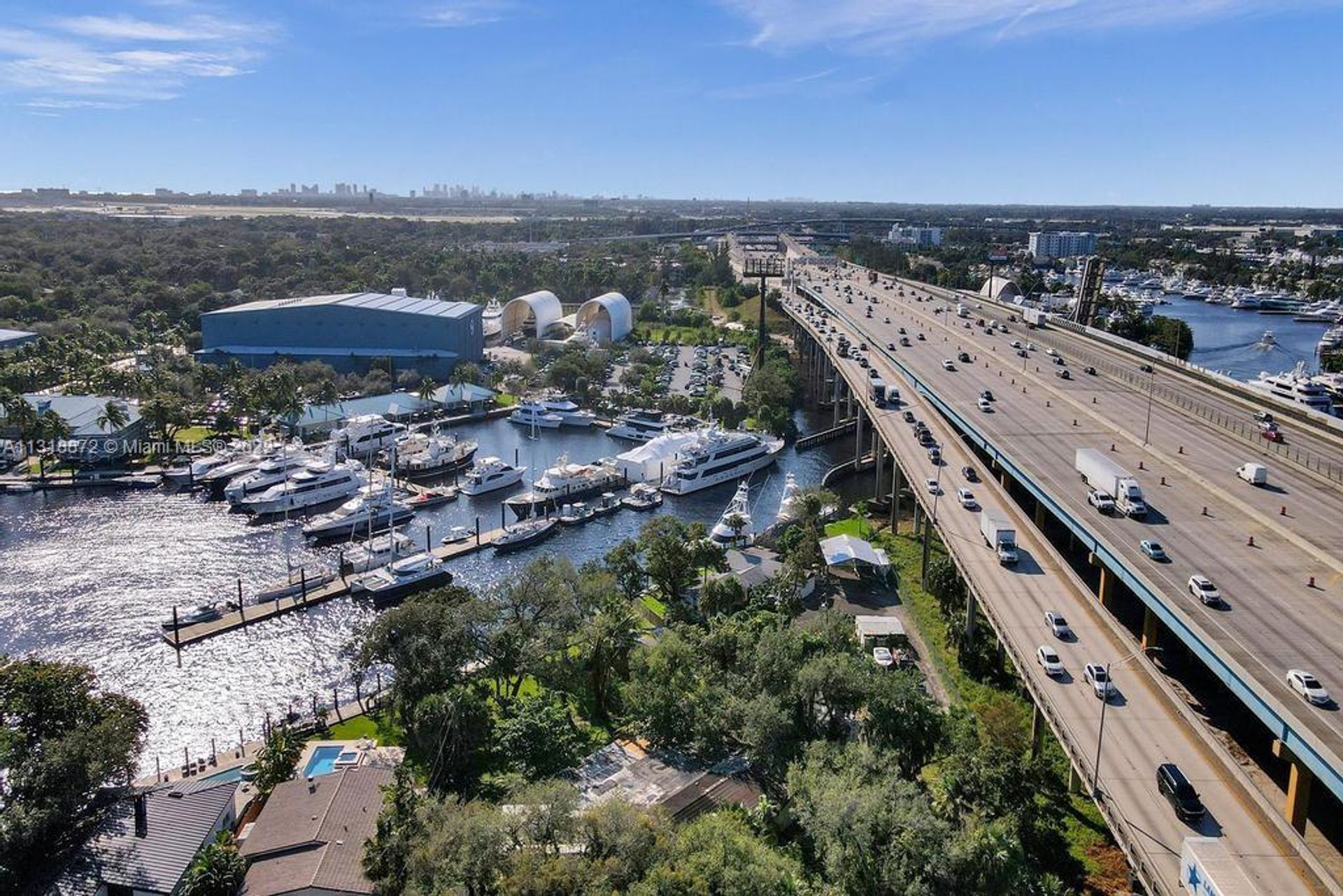 rumah dalam Fort Lauderdale, Florida 11622192