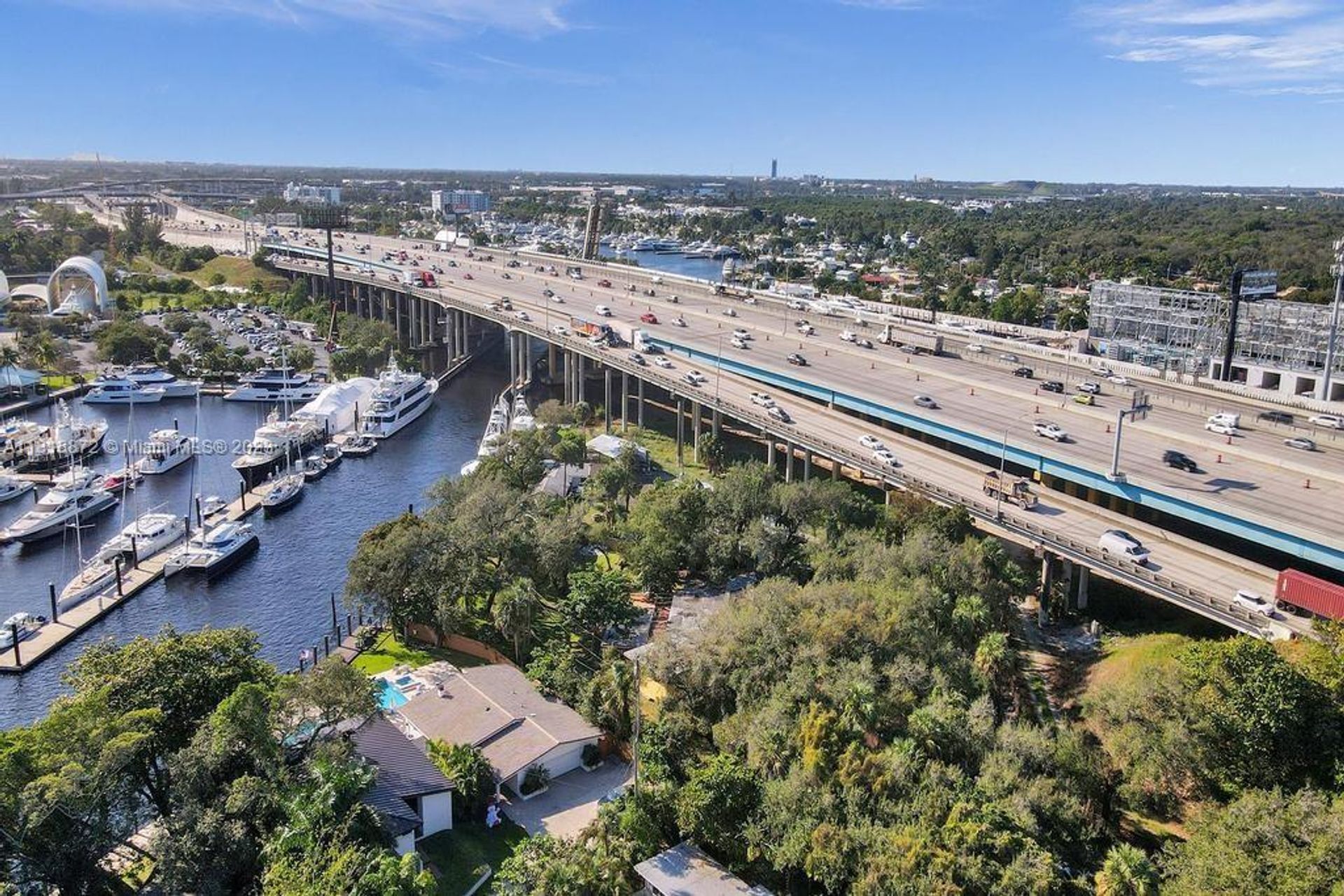 rumah dalam Fort Lauderdale, Florida 11622192