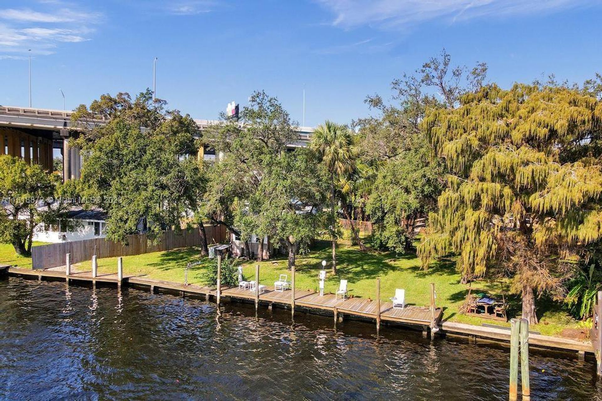 rumah dalam Fort Lauderdale, Florida 11622192