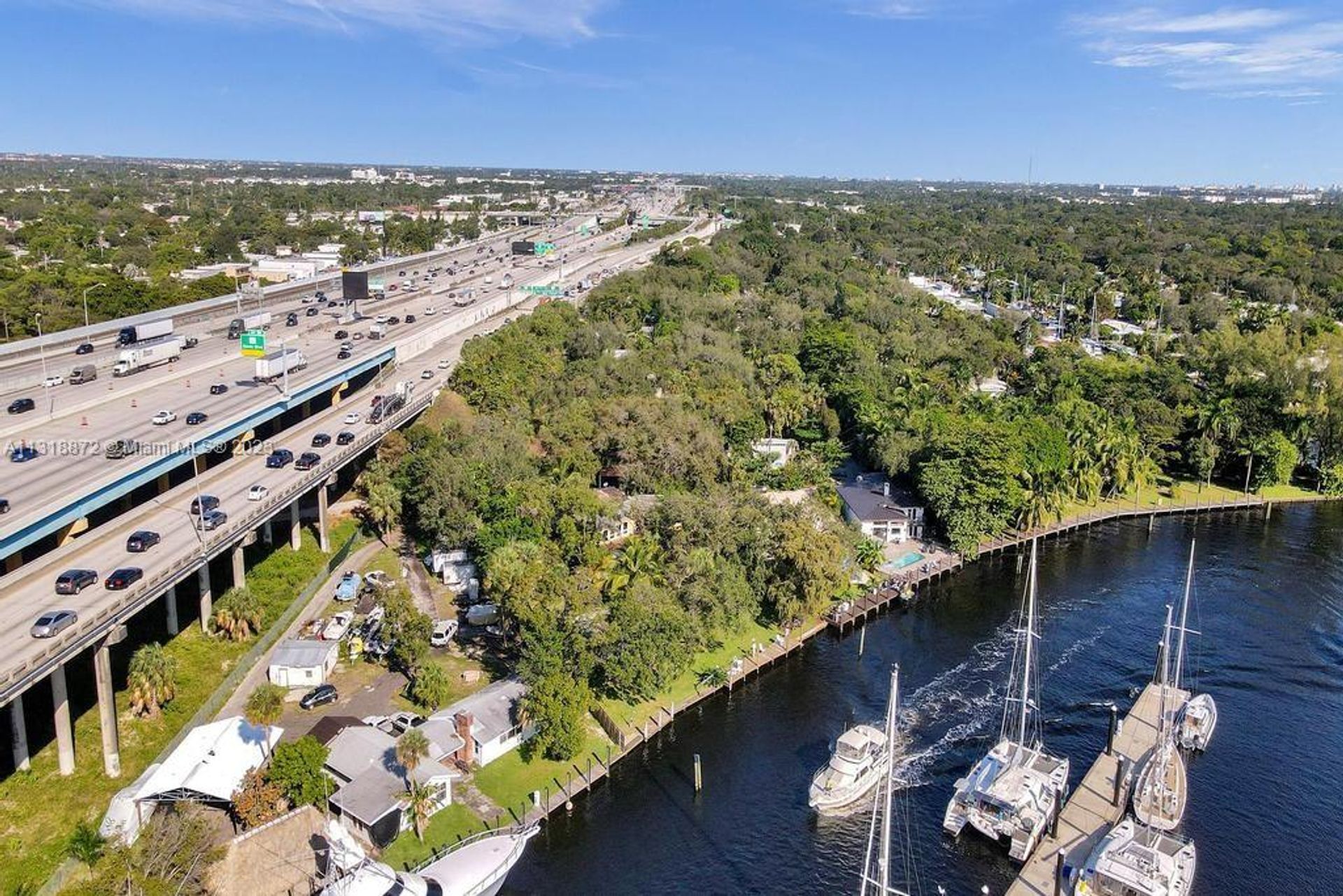 rumah dalam Fort Lauderdale, Florida 11622192