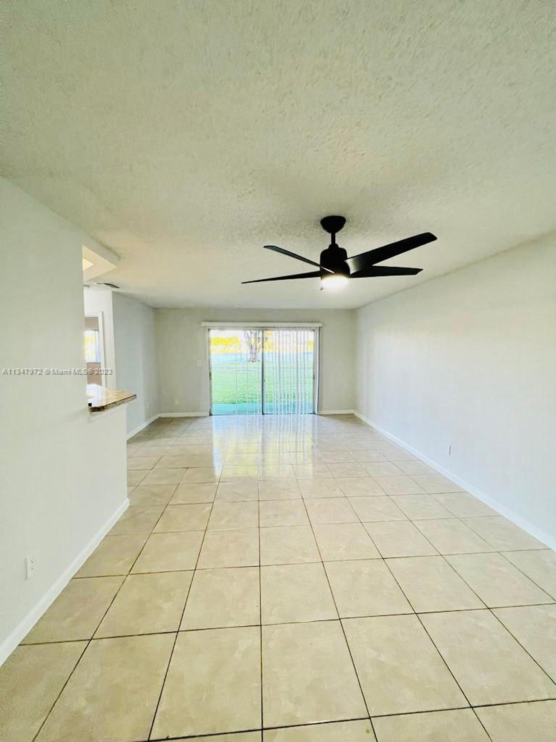 Condominium dans Lauderdale Lakes, Florida 11622220