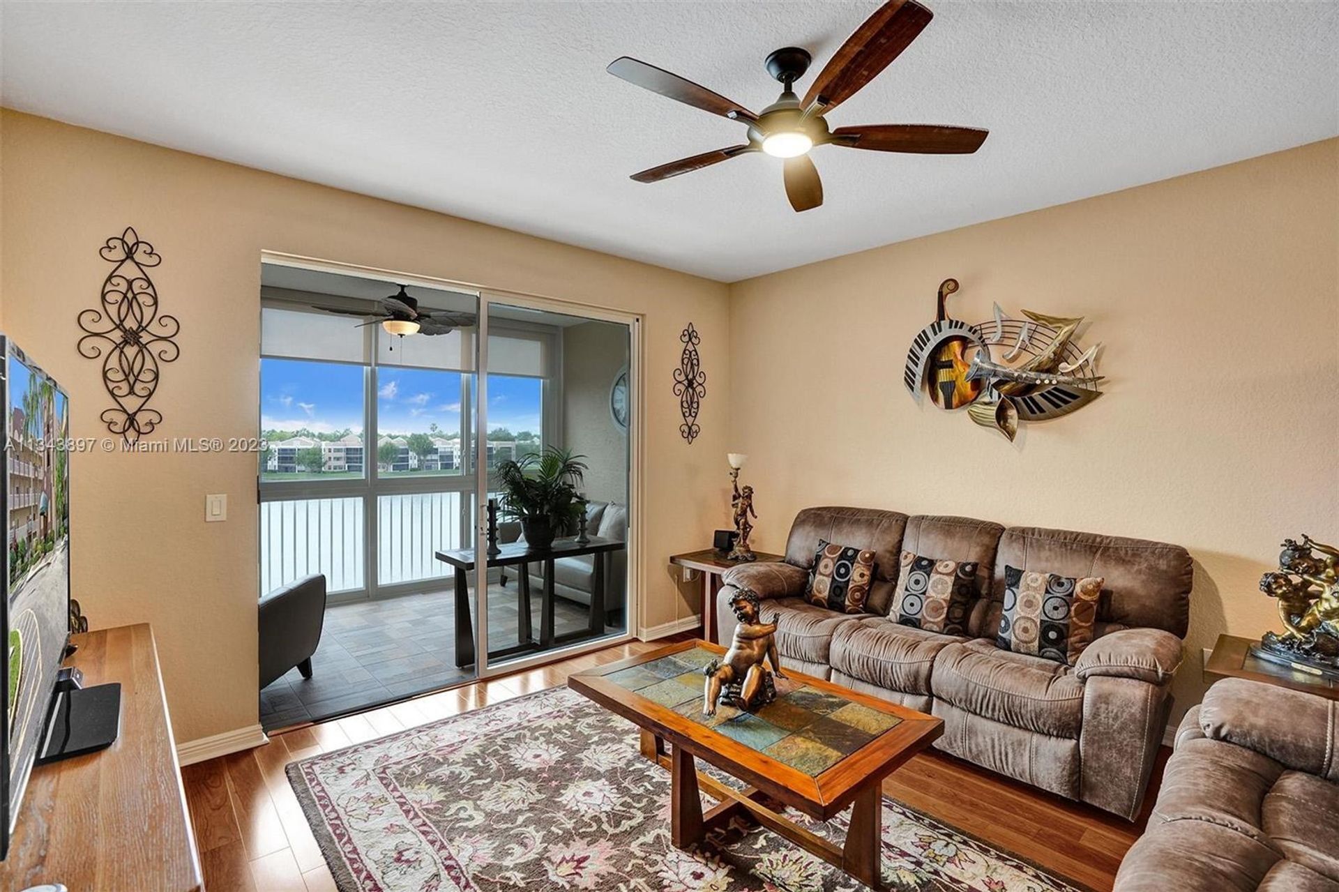 Condominium in Tamarac, Florida 11622225