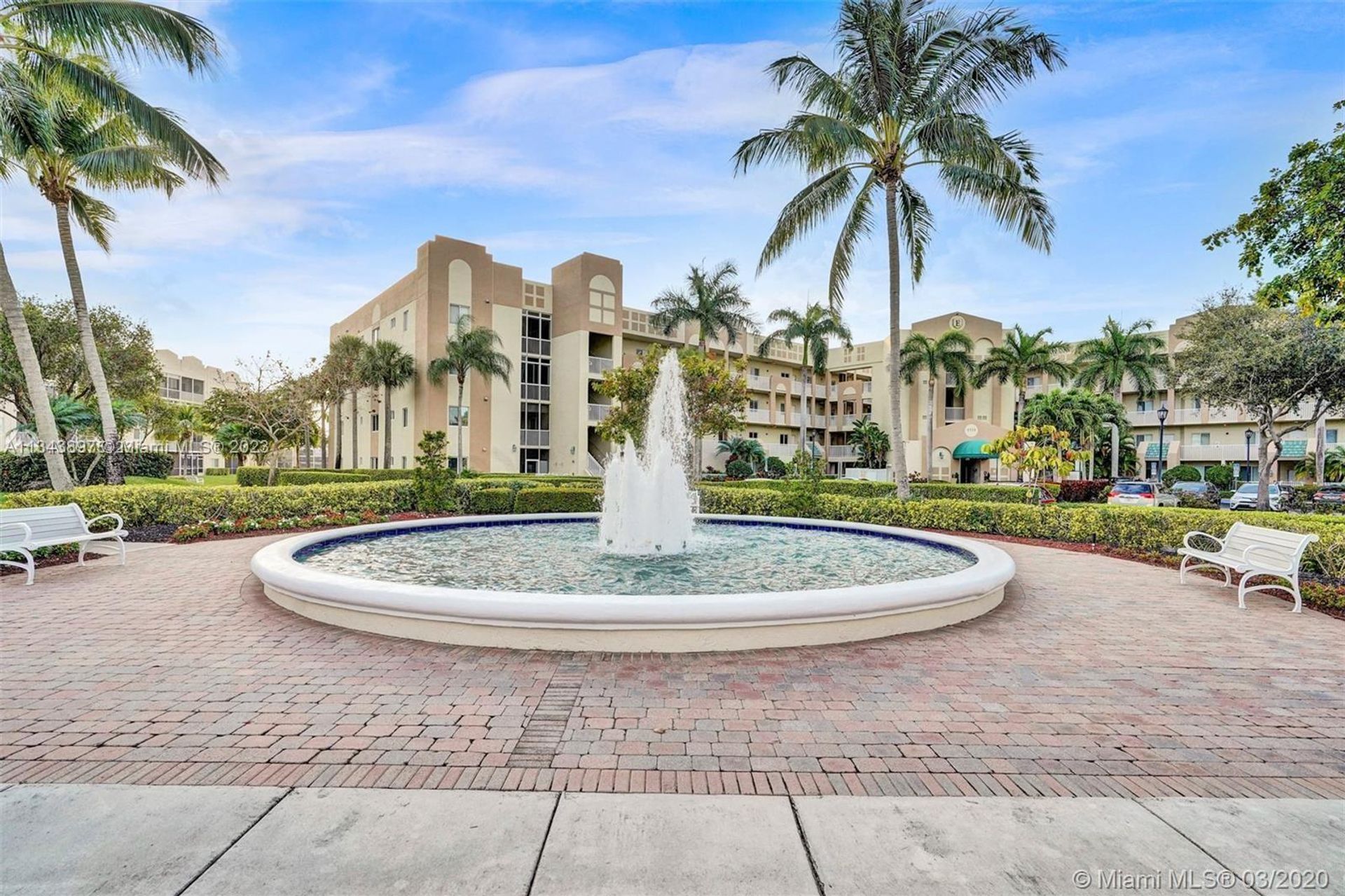 Condominium in Tamarac, Florida 11622225