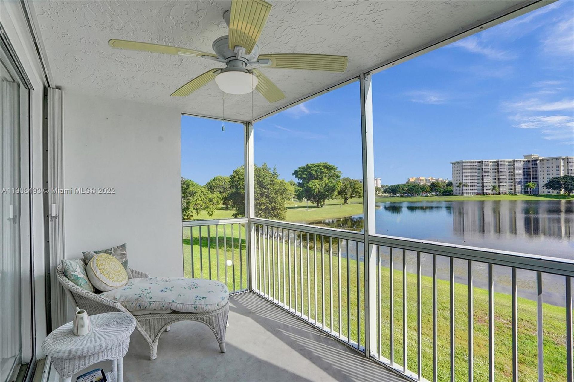 Συγκυριαρχία σε Pompano Beach, Florida 11622243