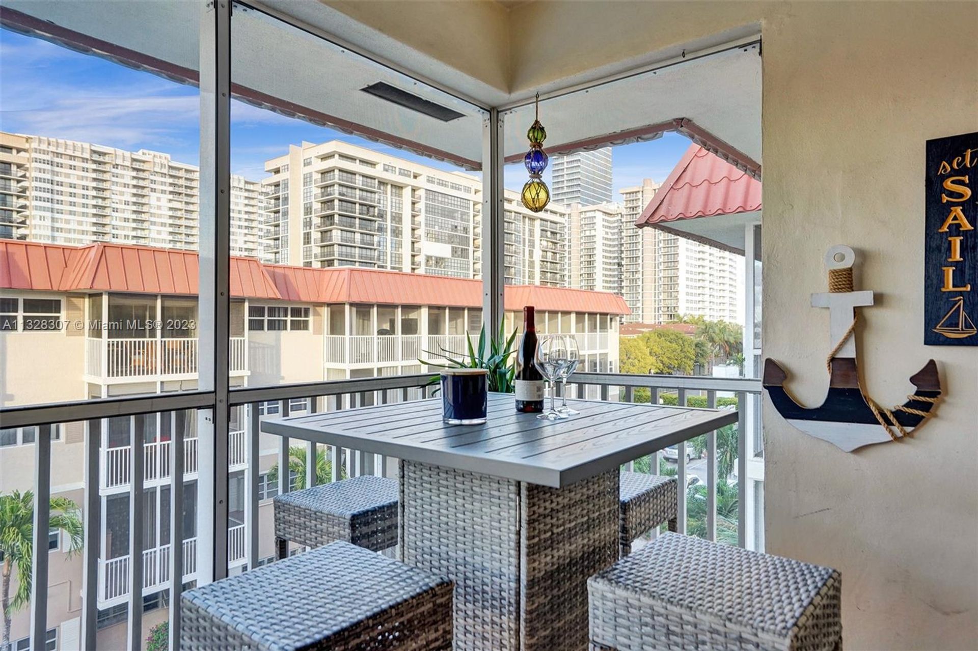 Συγκυριαρχία σε Hallandale Beach, Florida 11622253