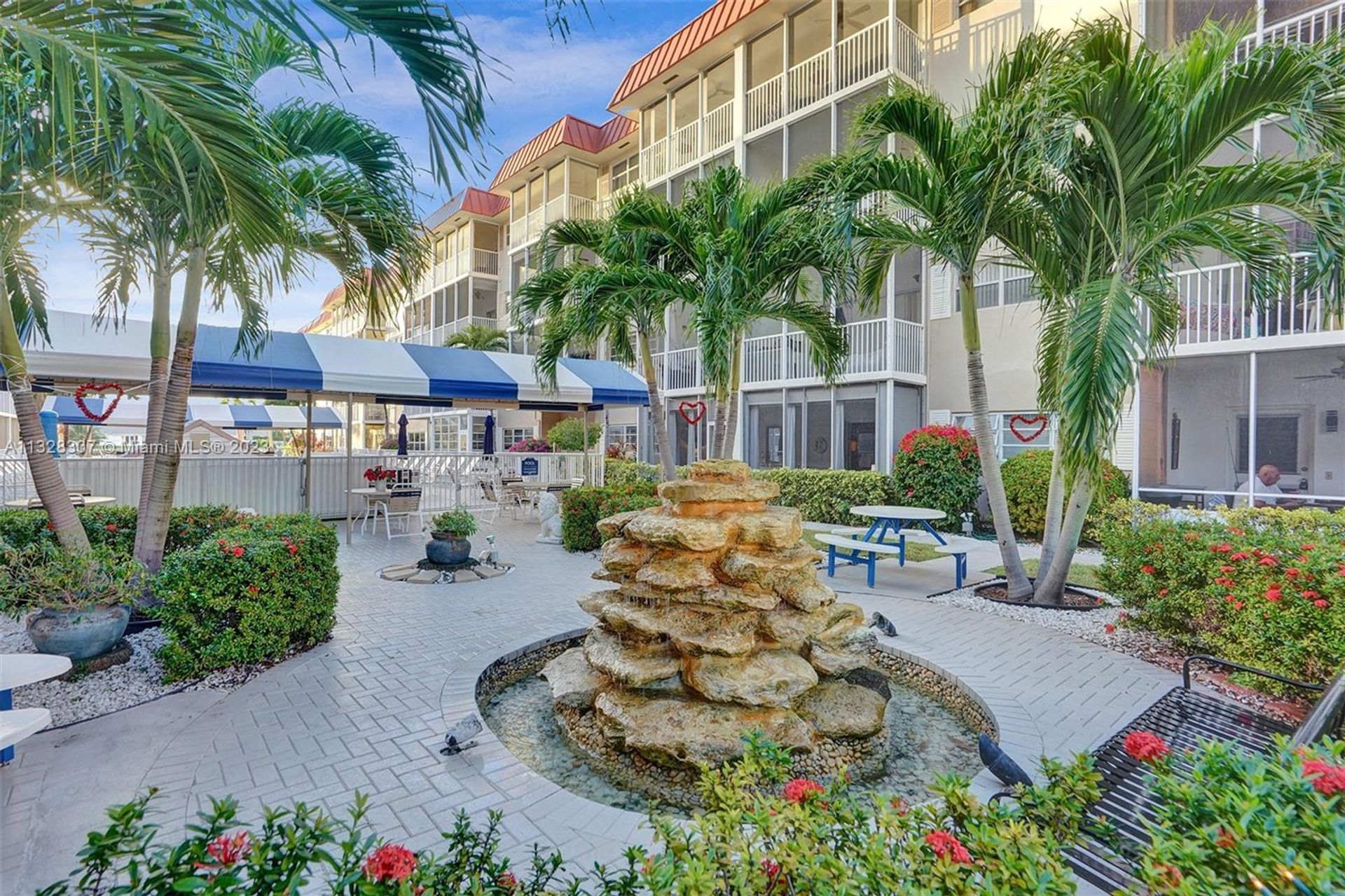 Συγκυριαρχία σε Hallandale Beach, Florida 11622253