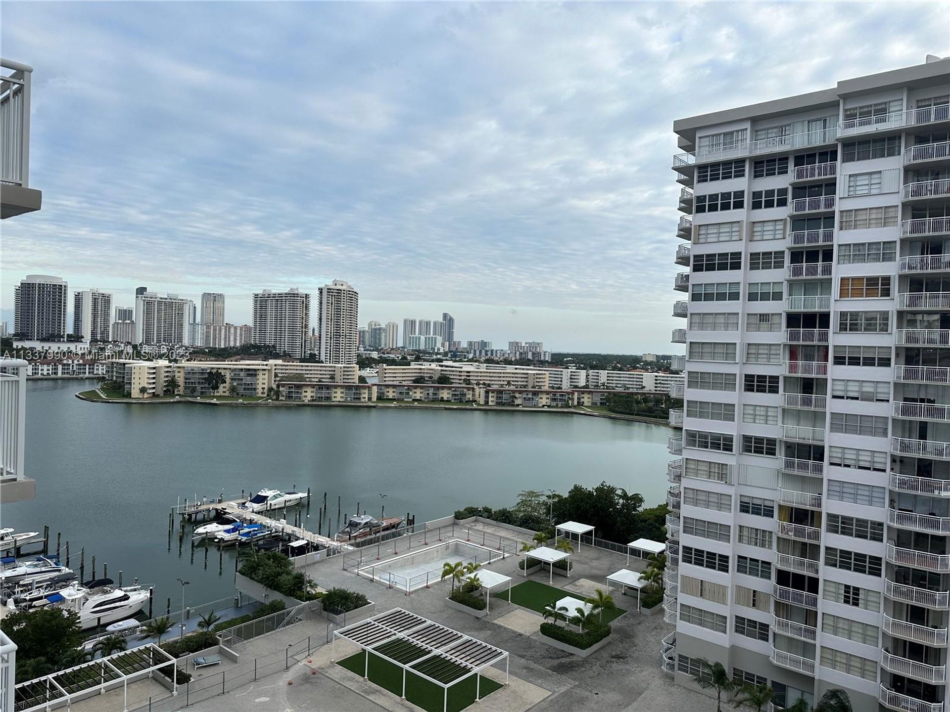 Condominium in Aventura, Florida 11622313