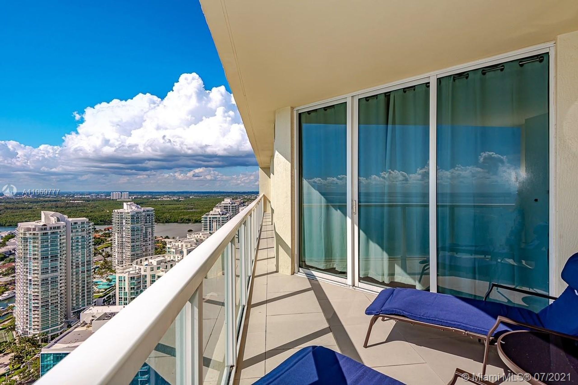 Huis in Sunny Isles Beach, Florida 11622323