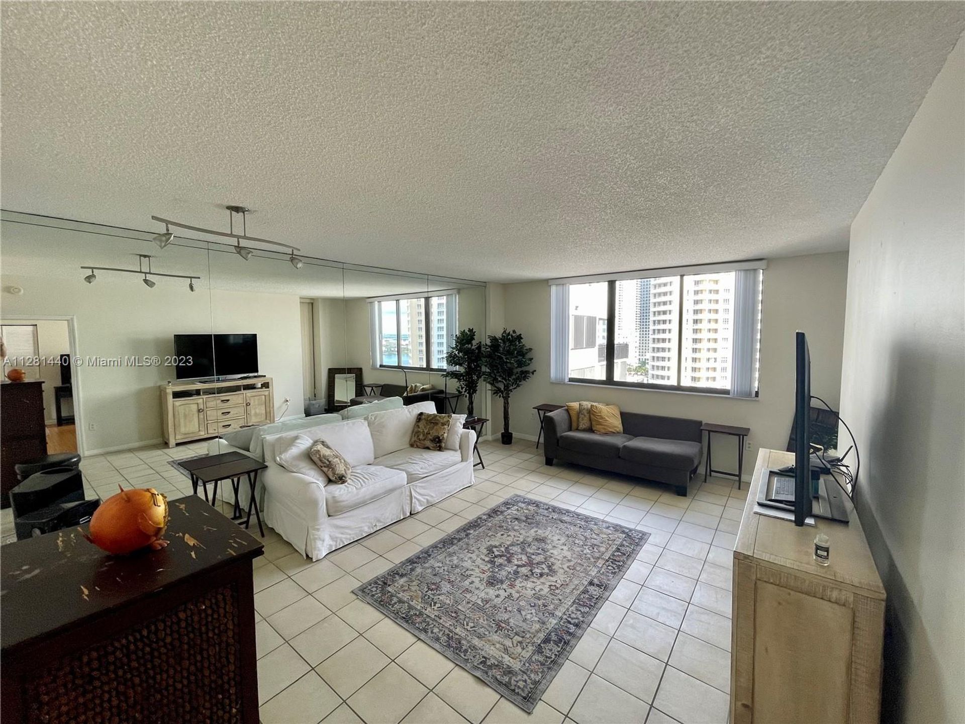 Condominium in Miami, Florida 11622385