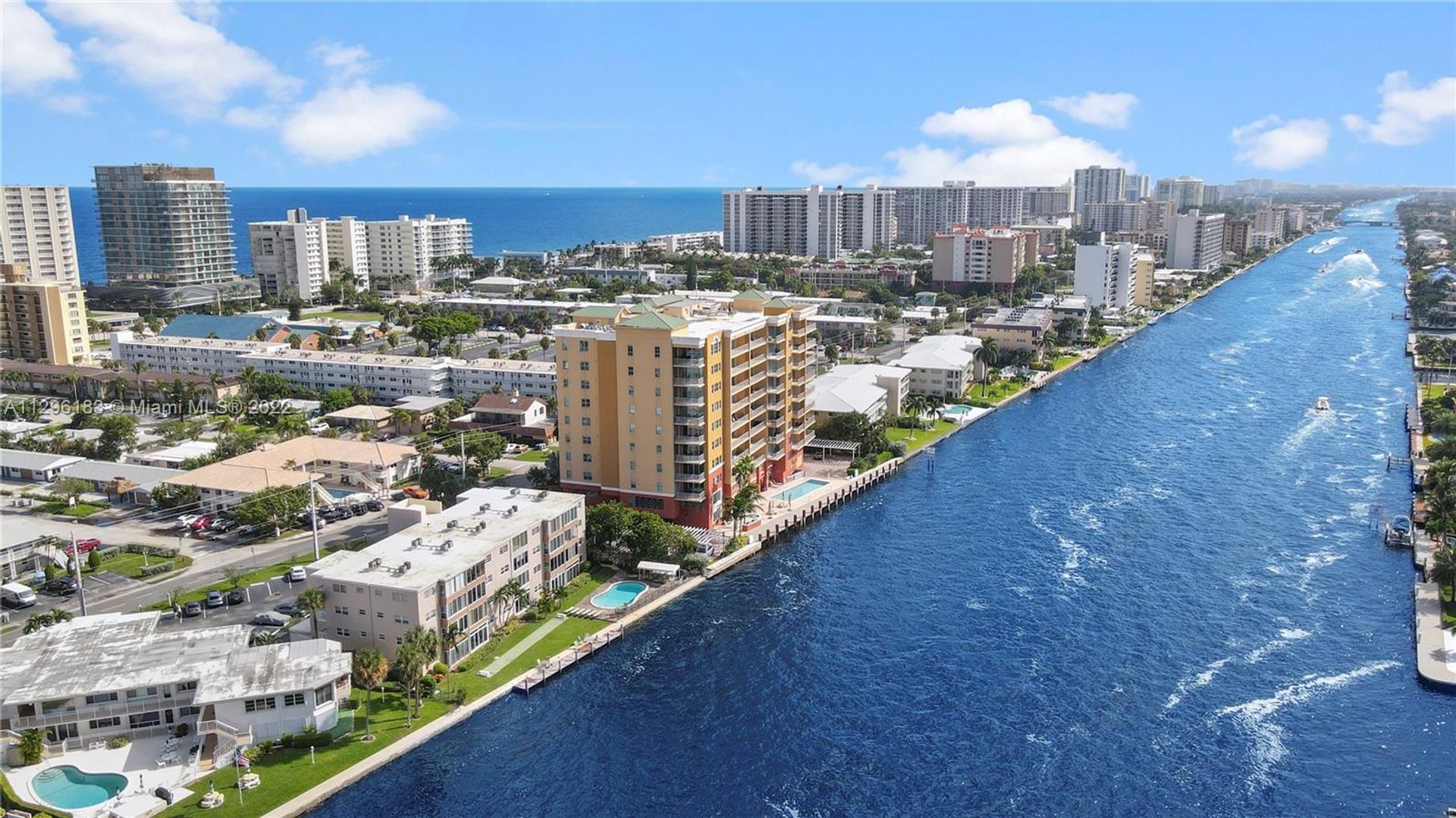 Hus i Pompano Beach, Florida 11622389