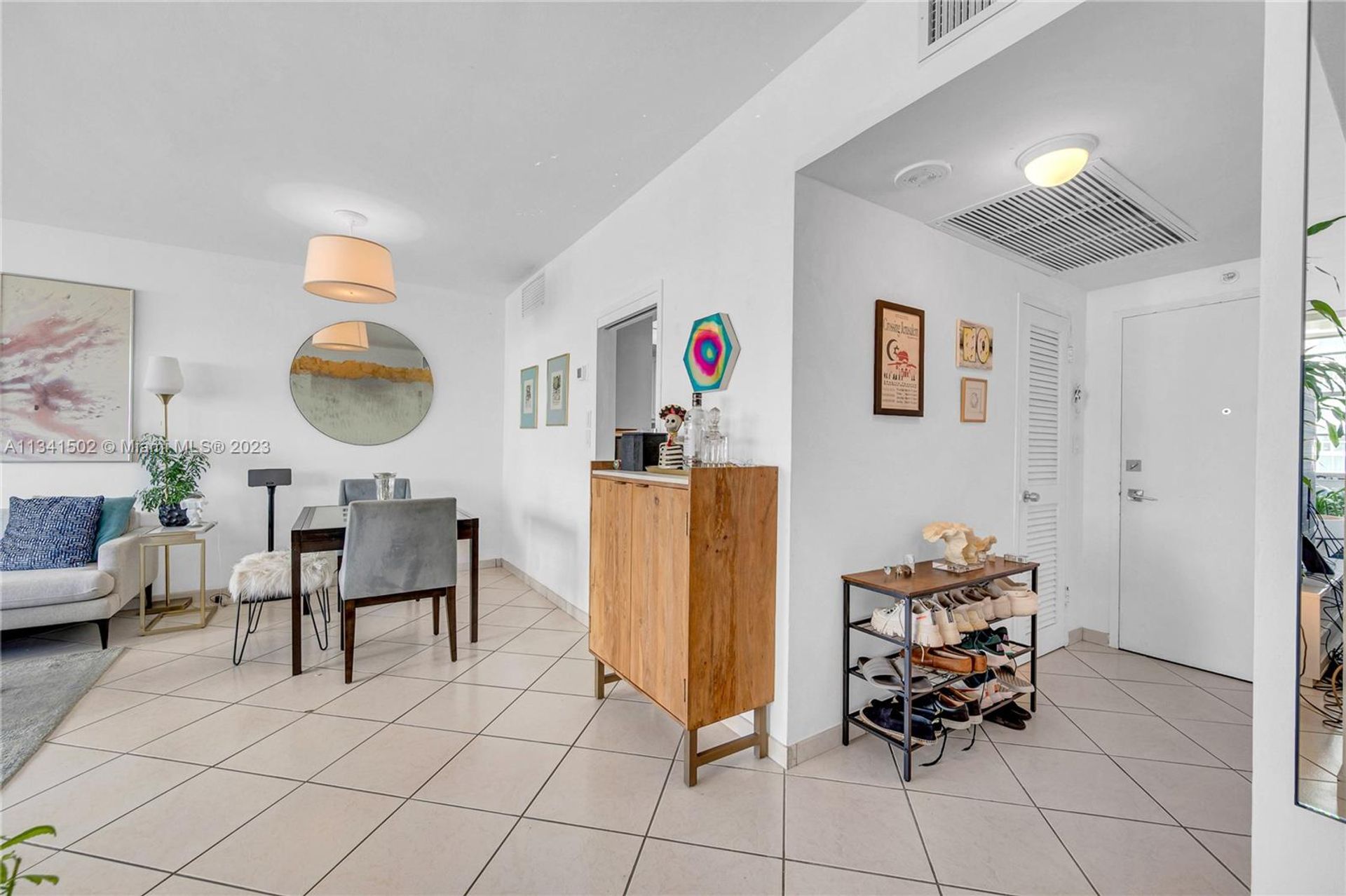 Residential in Miami Beach, Florida 11622393