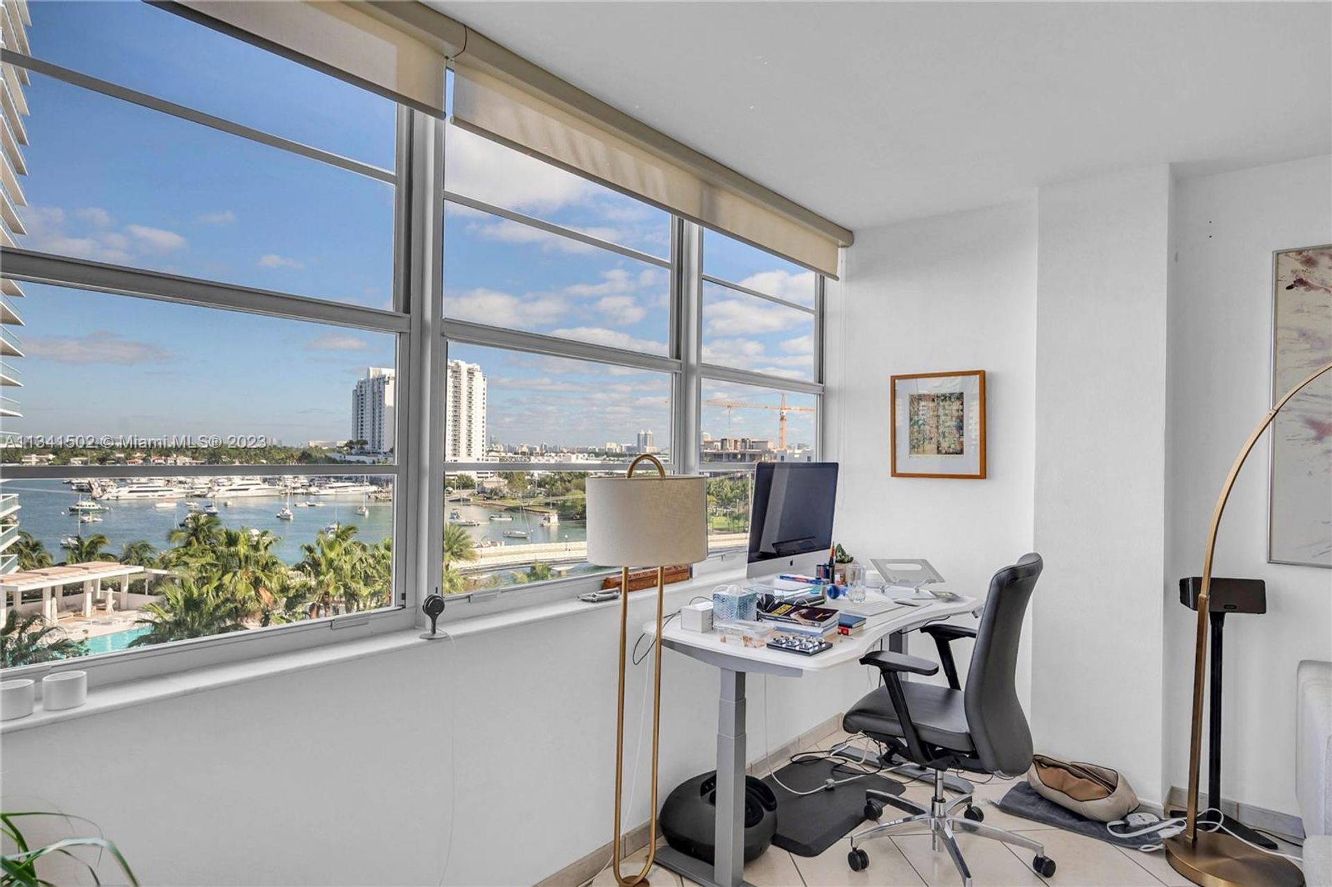 Residential in Miami Beach, Florida 11622393