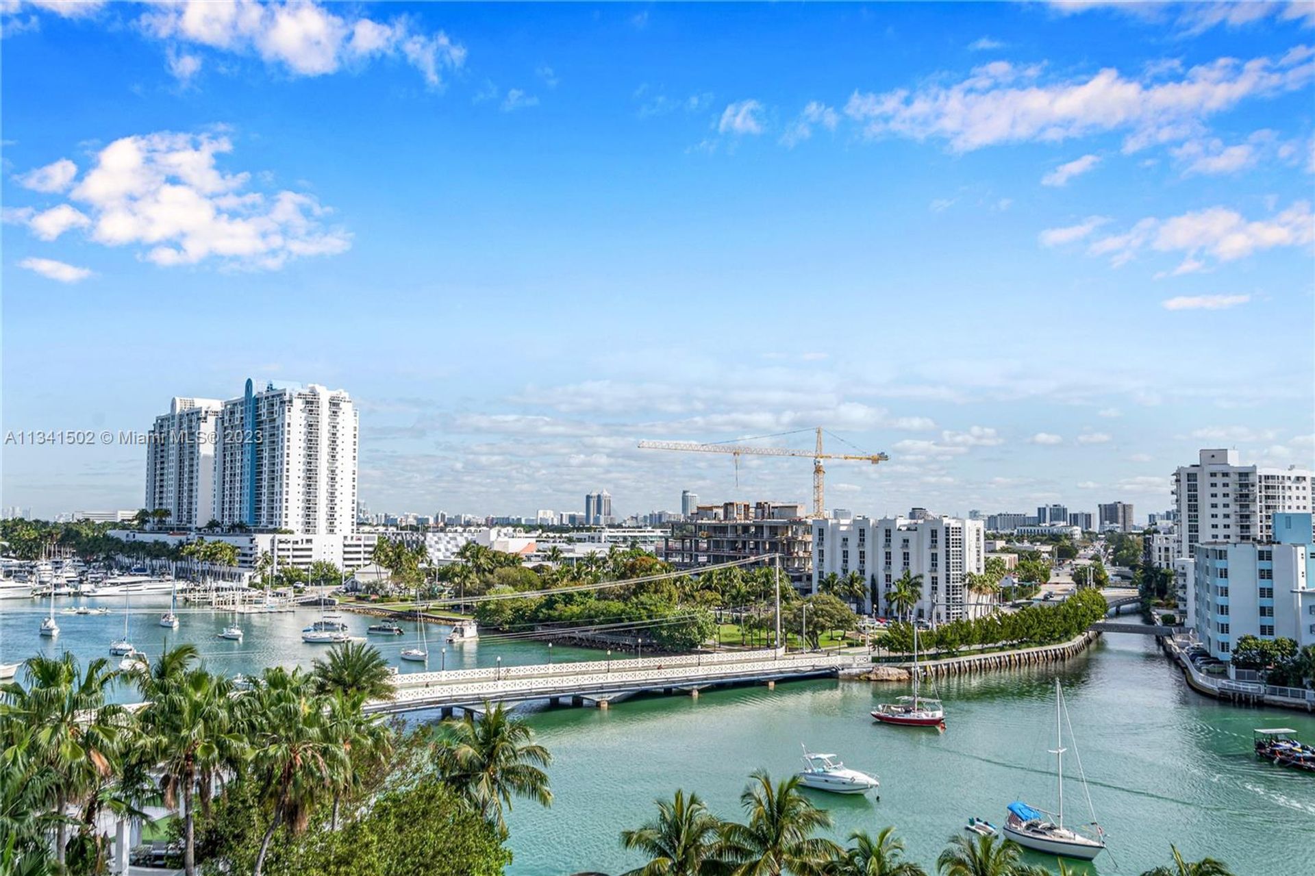 קוֹנדוֹמִינִיוֹן ב Miami Beach, Florida 11622393