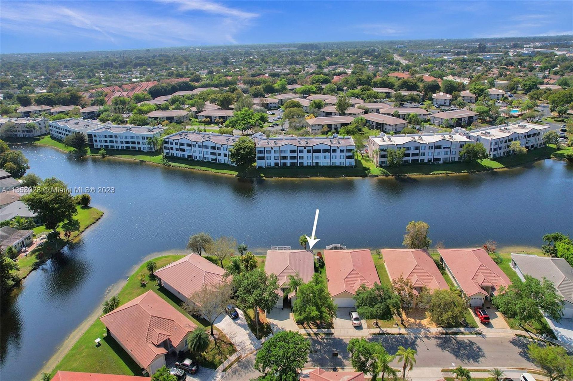 House in Tamarac, Florida 11622412