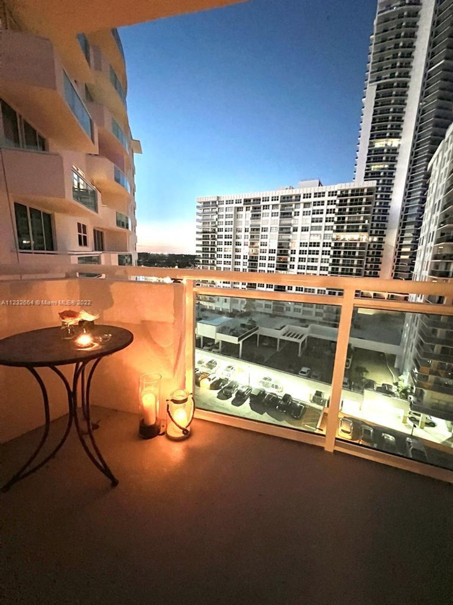 Condominium dans Hollywood, Florida 11622417