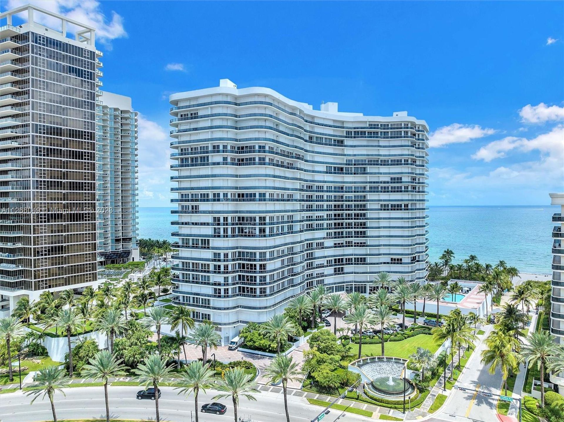 Kediaman dalam Bal Harbour, Florida 11622419