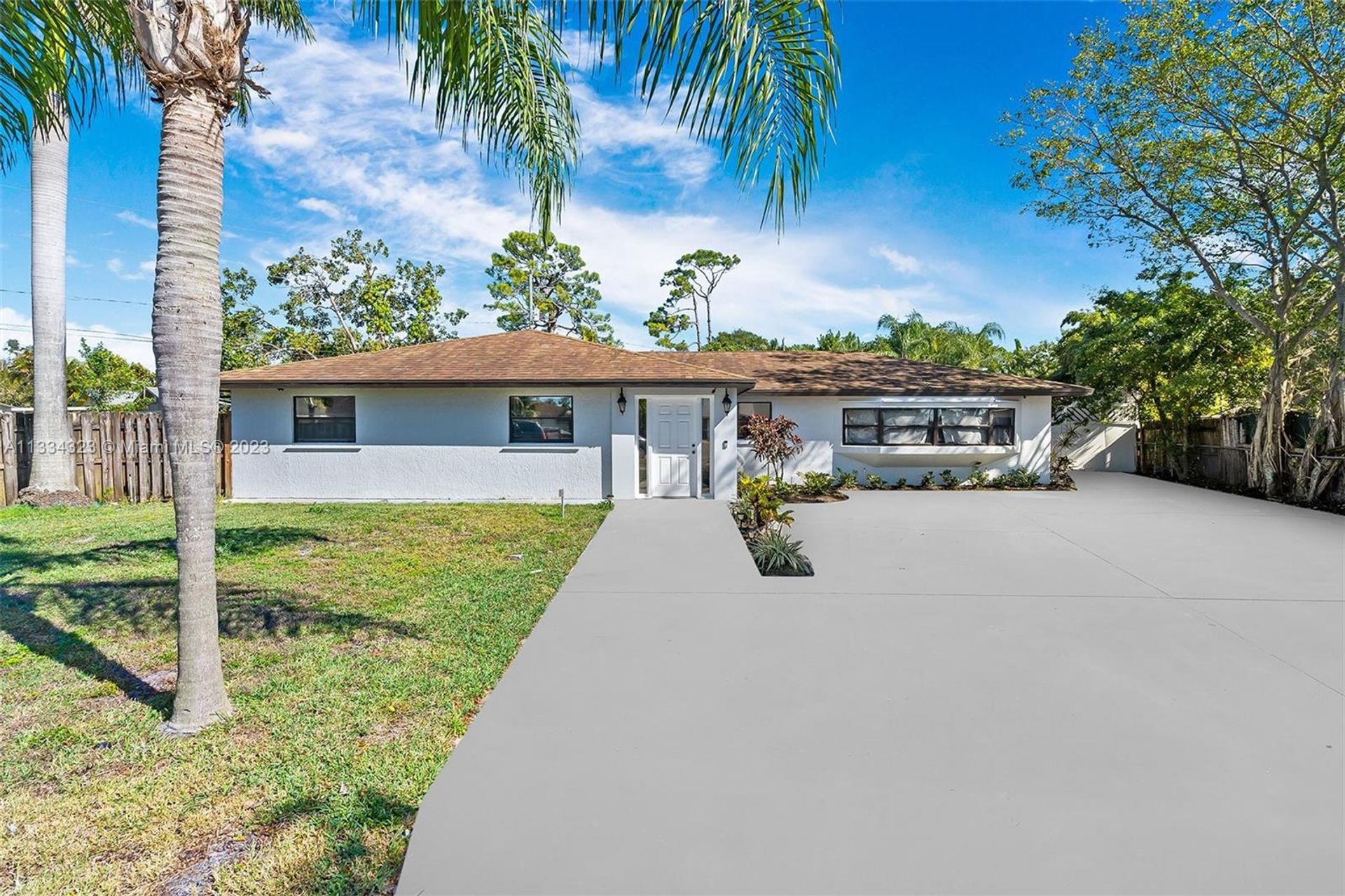 σπίτι σε Kenwood Estates, Florida 11622432