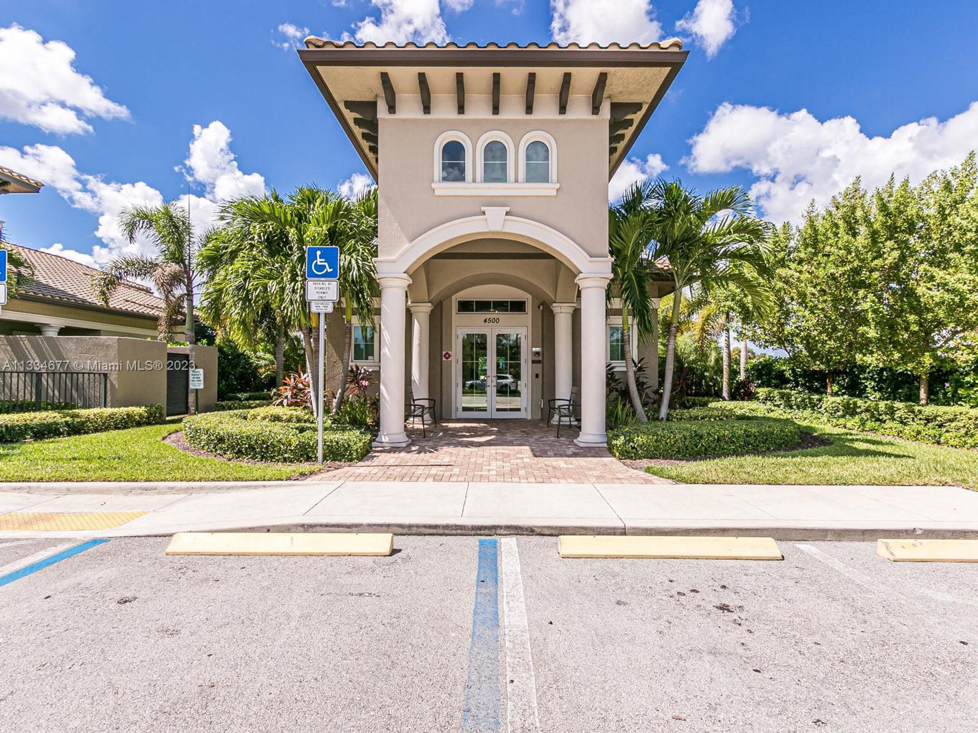 Συγκυριαρχία σε Hollywood, Florida 11622433