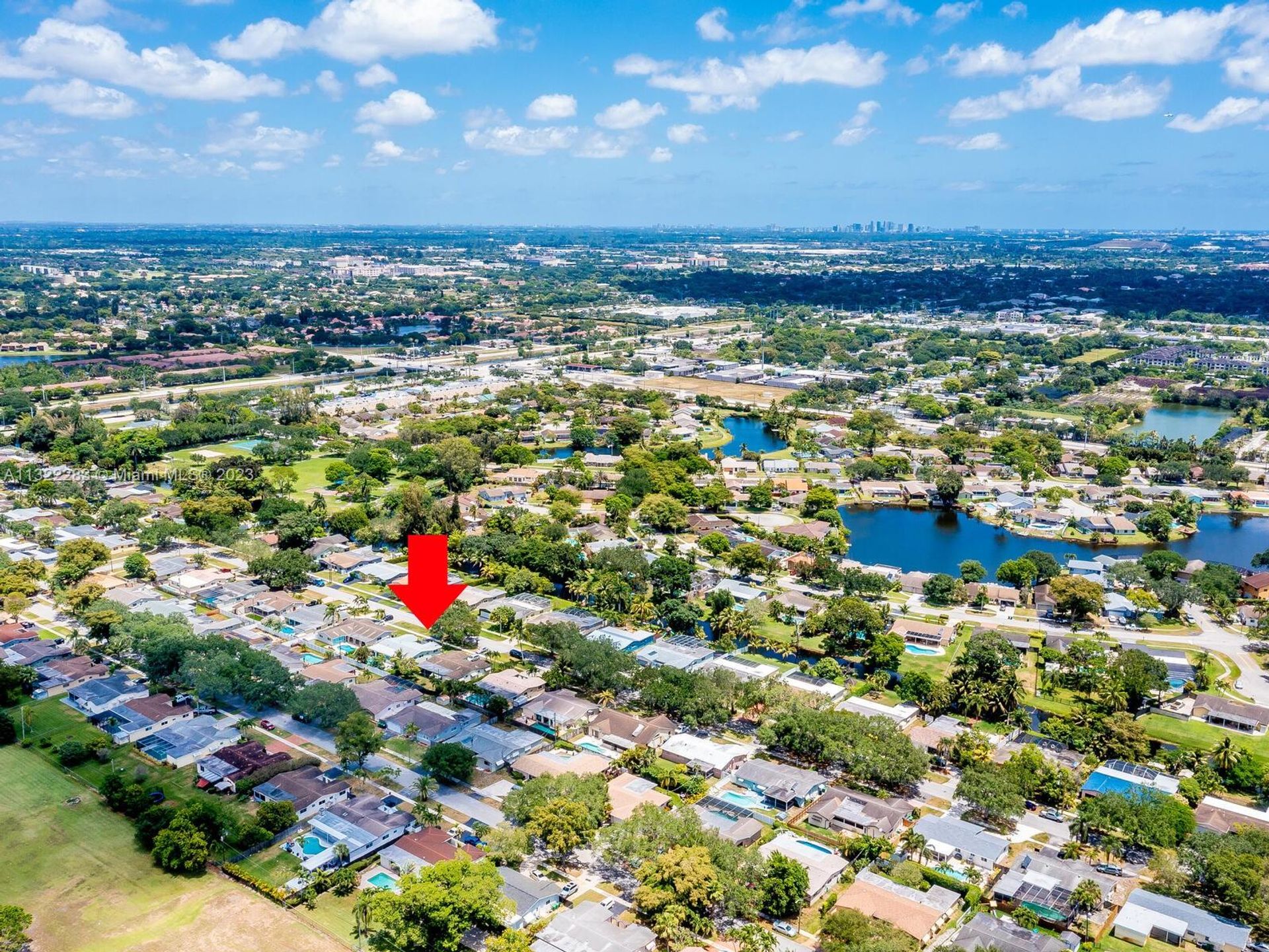 жилой дом в Cooper City, Florida 11622438