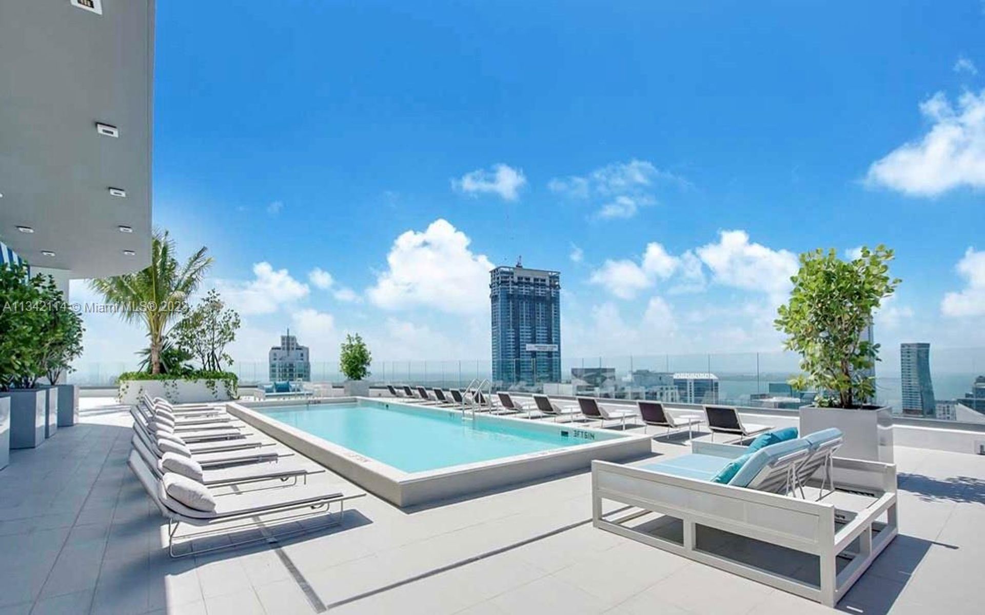 Condominium in Miami, Florida 11622443