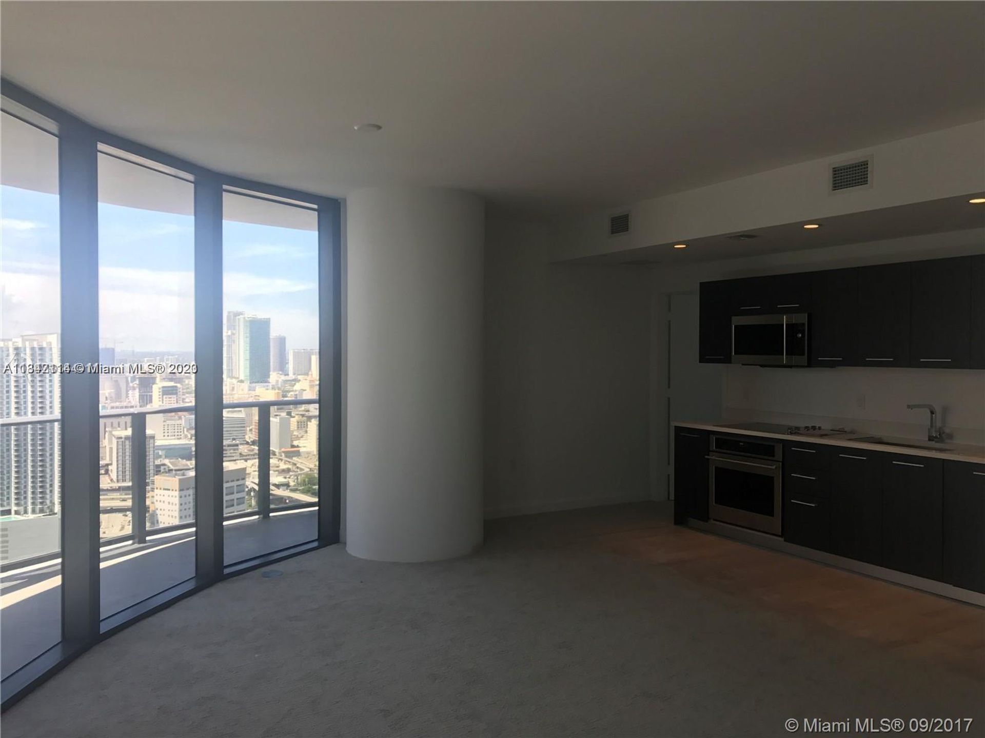 Condominium in Miami, Florida 11622443