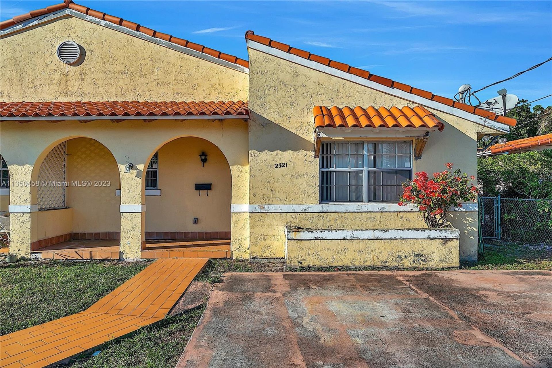 House in Silver Bluff Estates, Florida 11622491