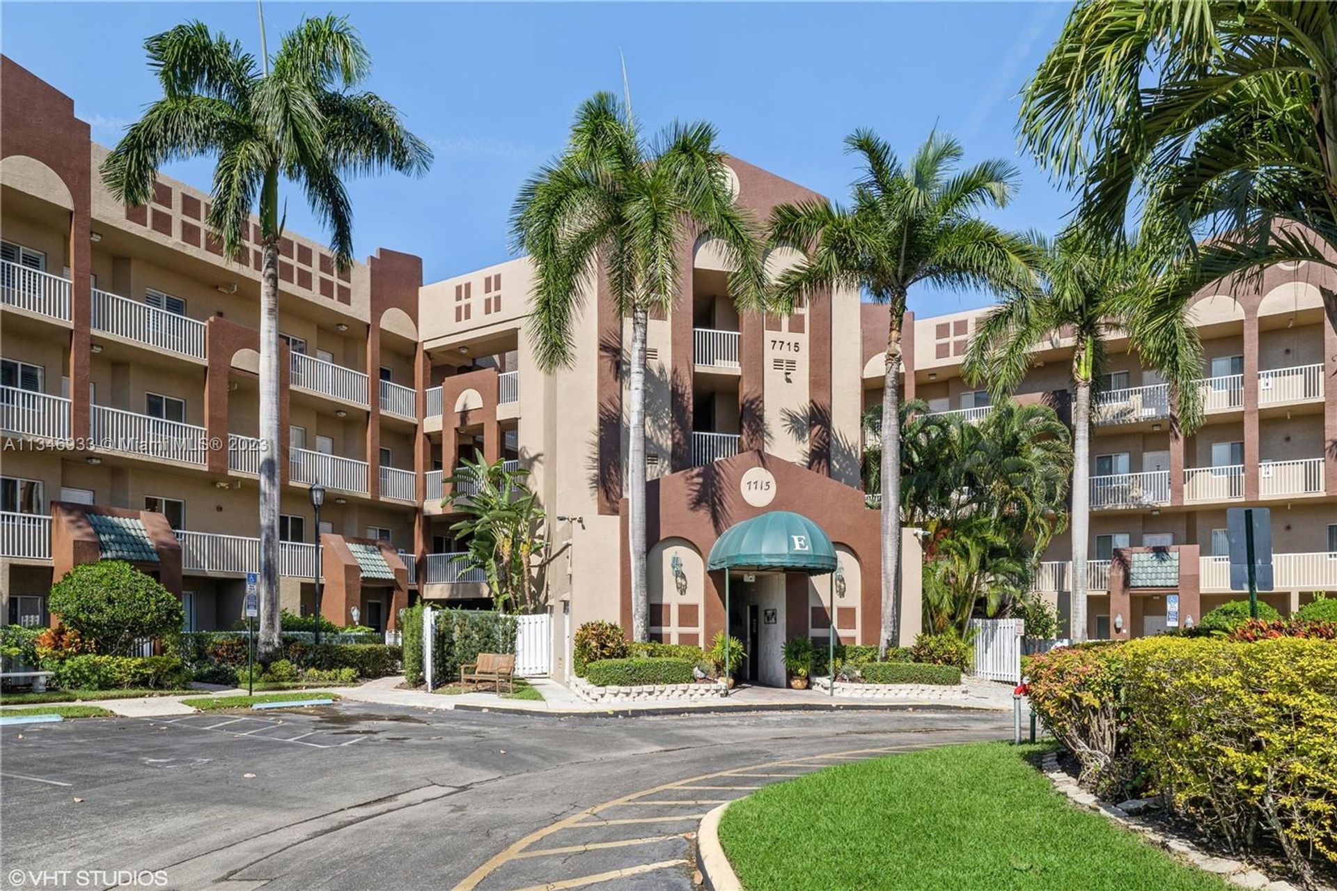 Condominium in Tamarac, Florida 11622531